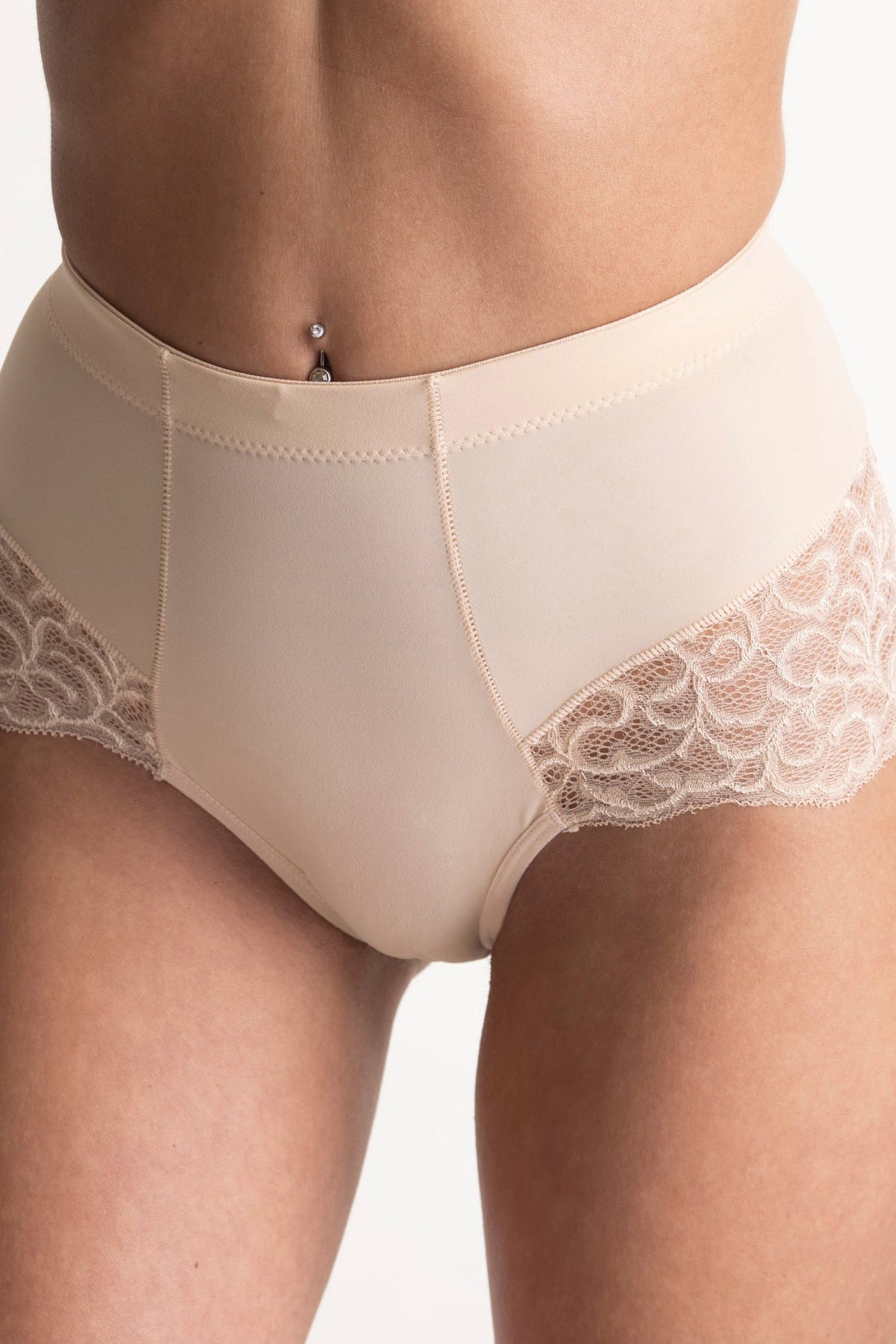 Brief micro with lace תחתון מקסי משולב תחרה