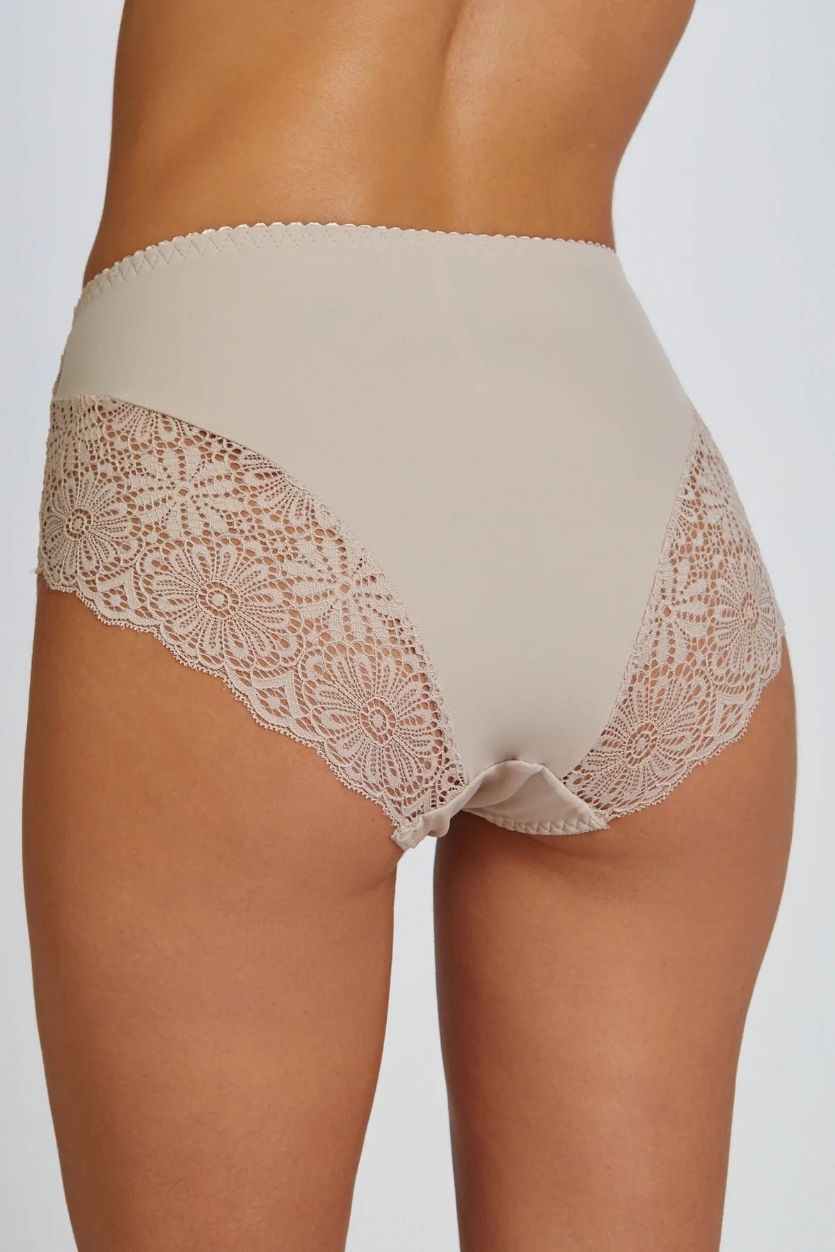 תחתון מקסי בשילוב תחרה