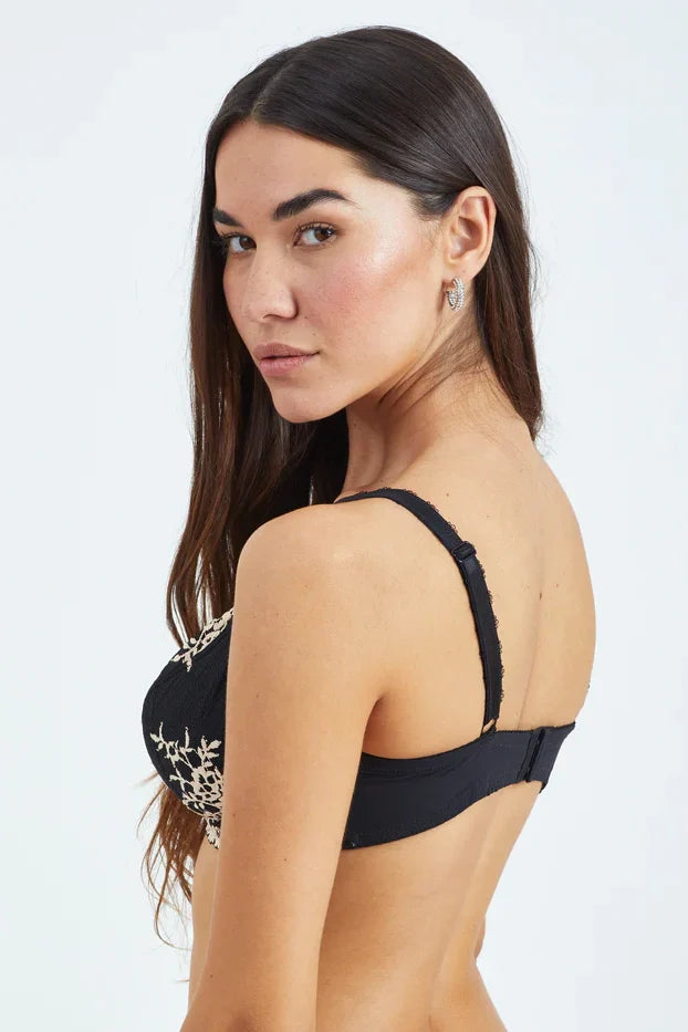 ISABELLE Big Cup Bra חזייה ללא ריפוד