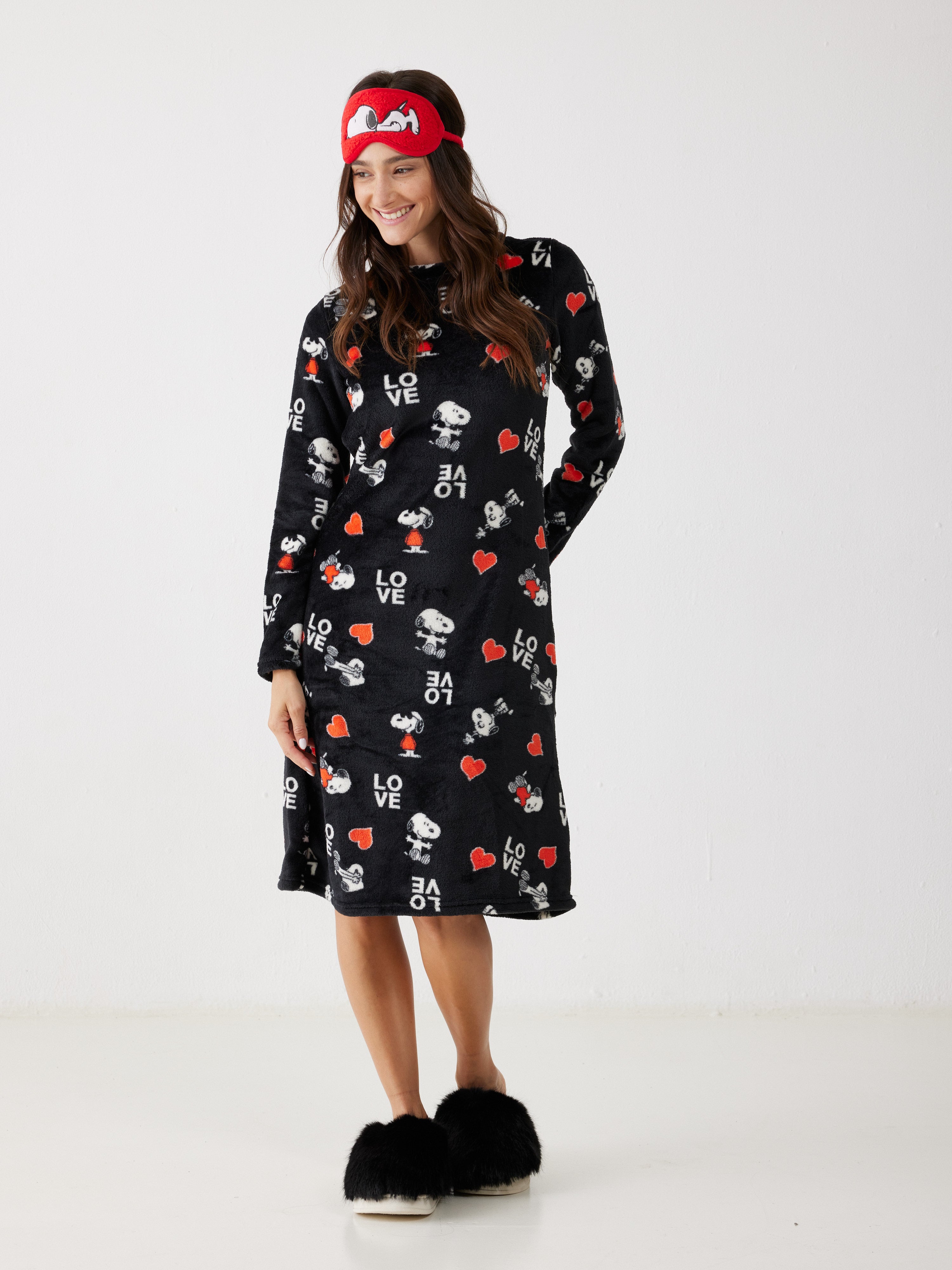 כותונת סנופי לבבות פלאפי