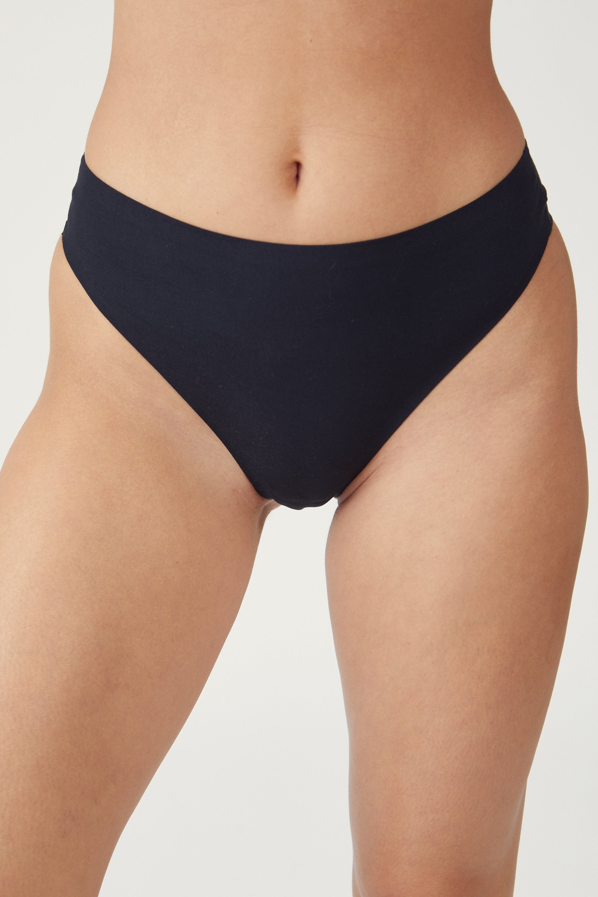 STRING תחתון חוטני