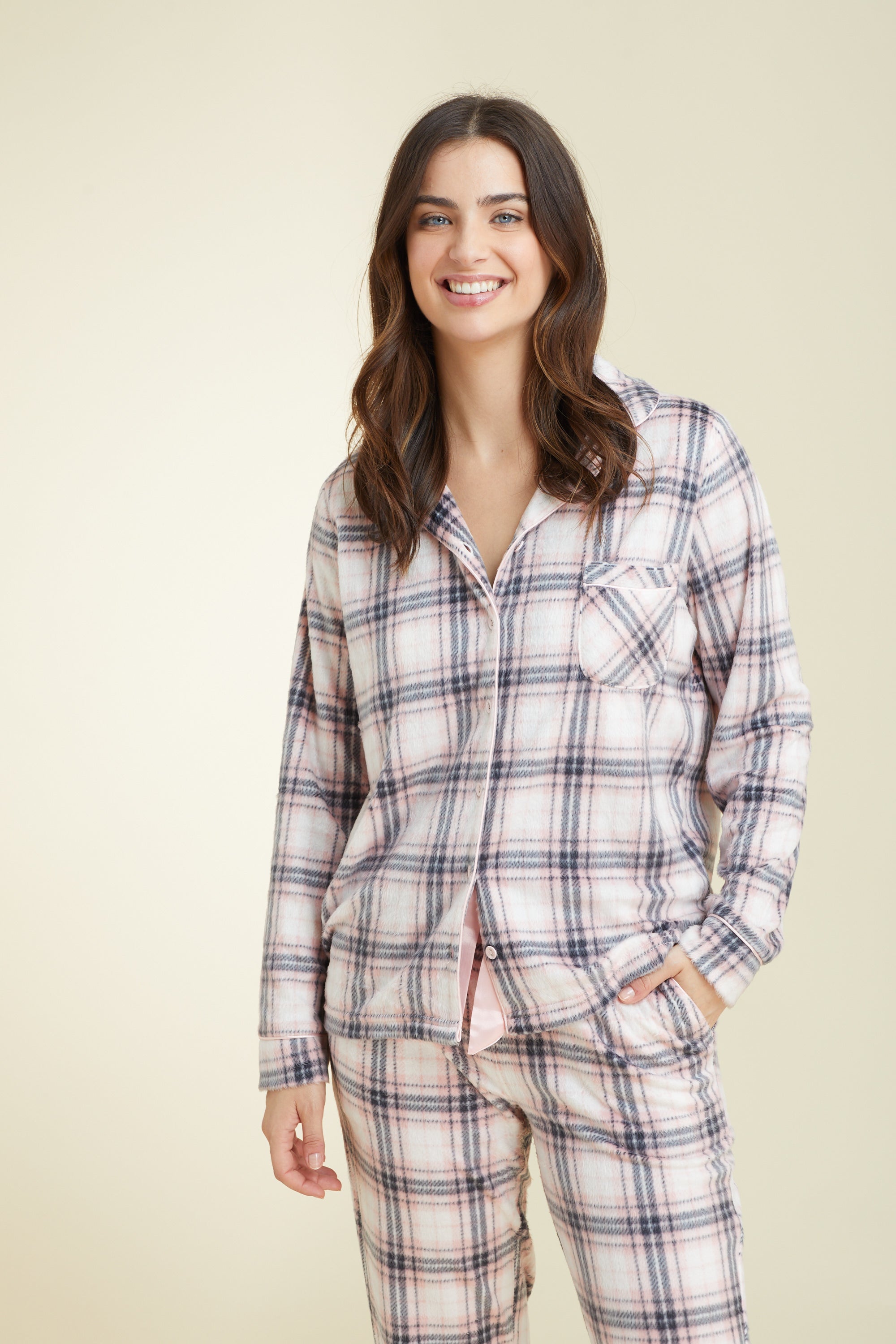 סט פיג'מה מכופתרת בד מינק מפנק