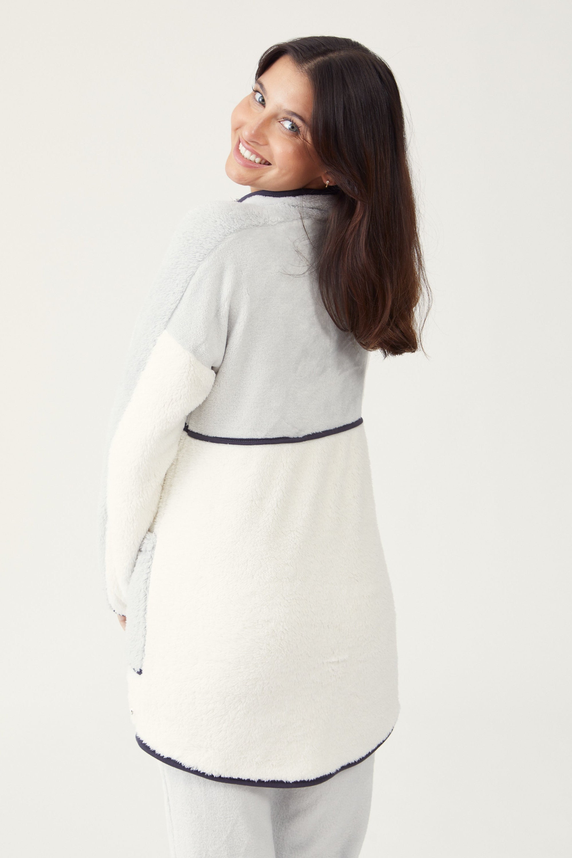 חליפת פנאי פלאפי עם ריצ'רץ