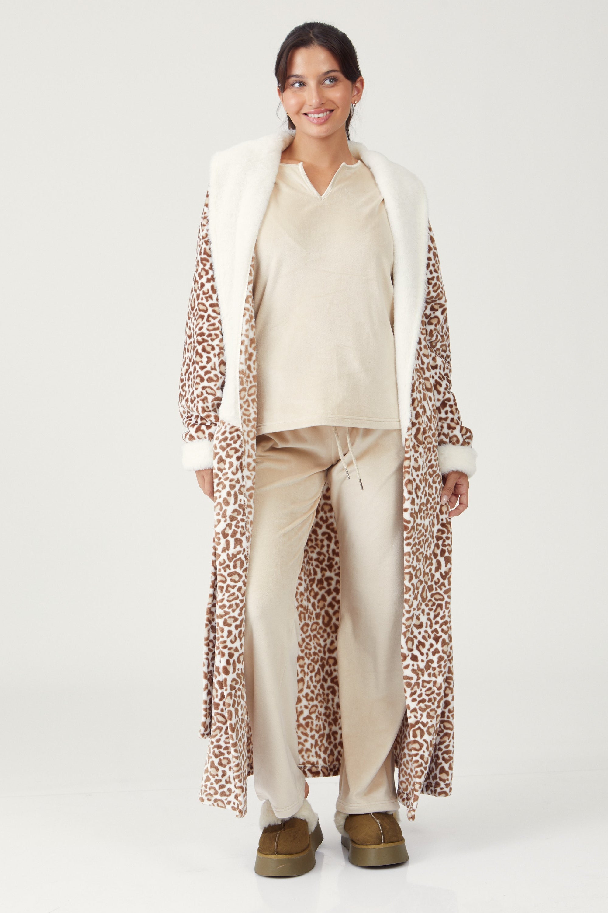 Fluffy Tiger Robe חלוק פלאפי