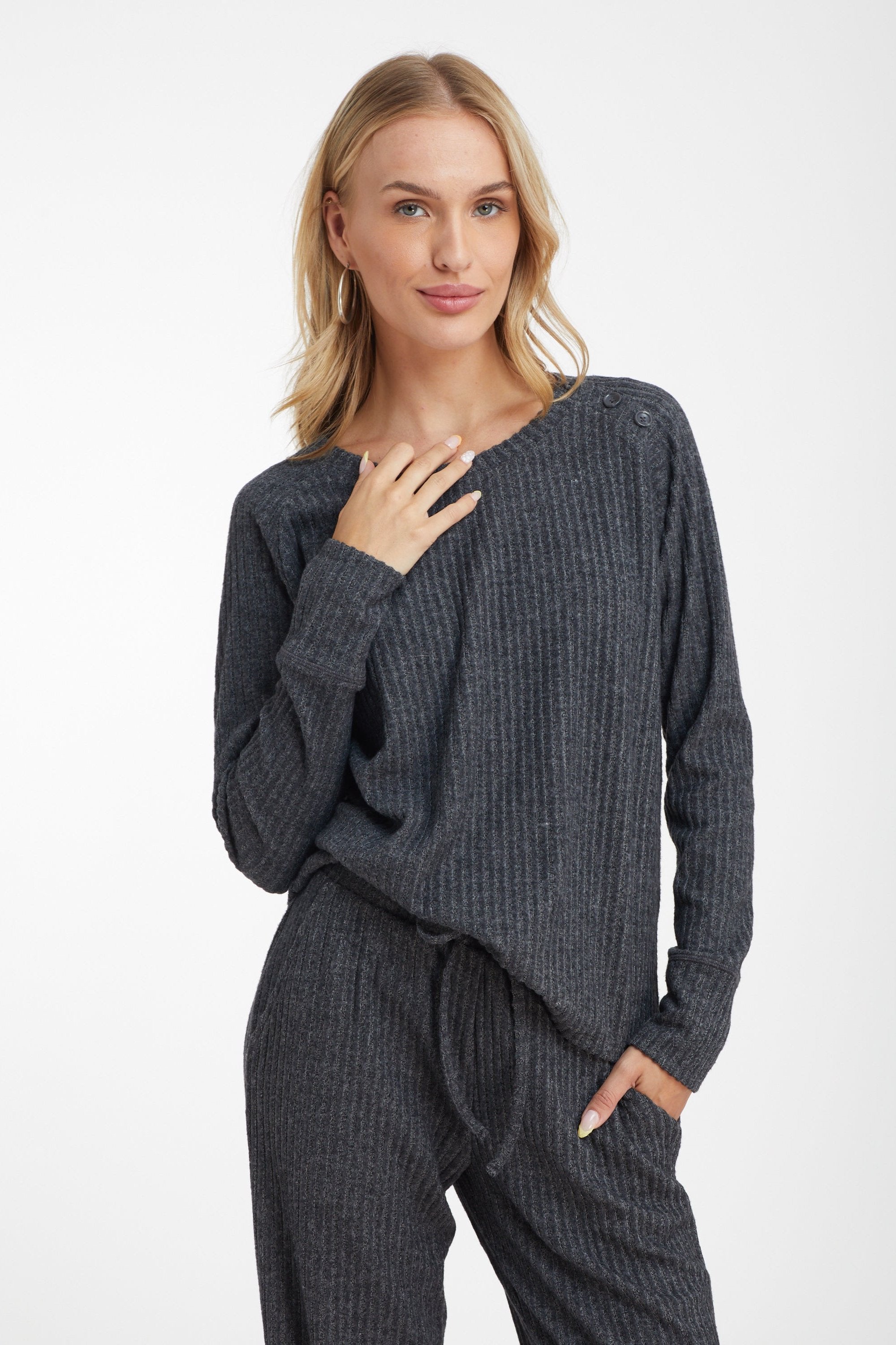 חליפת פנאי ריב