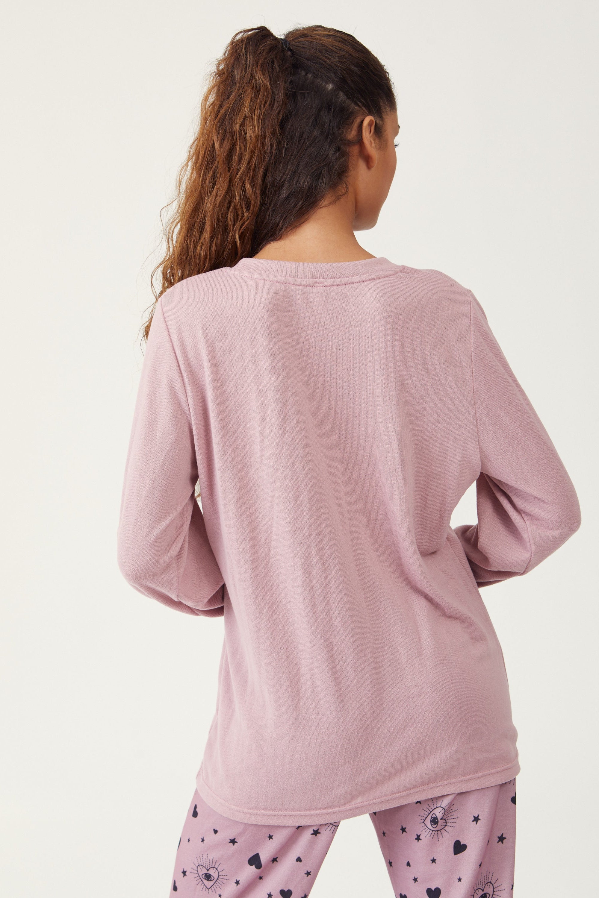 סט פיג'מה האצ'י