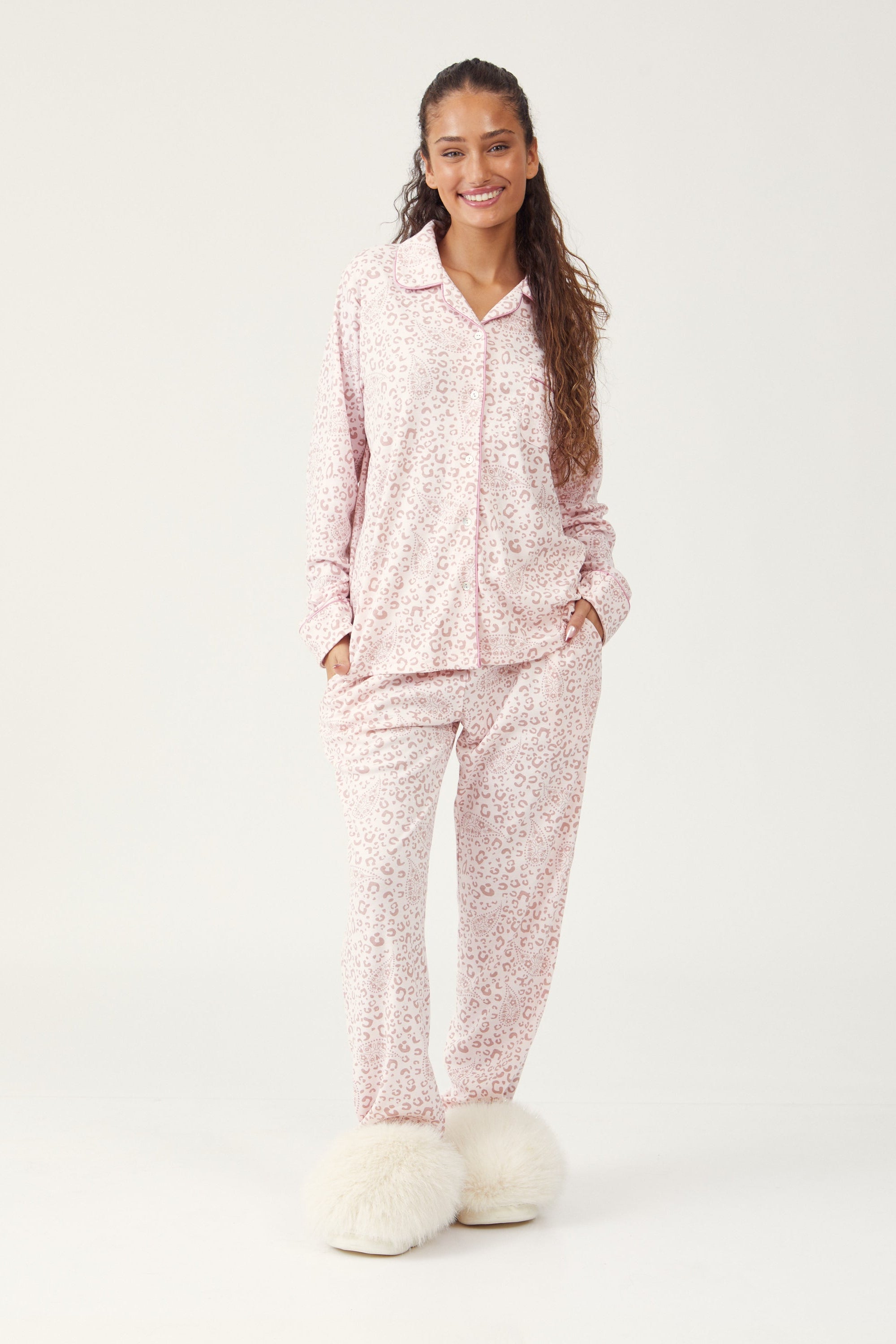 סט פיג'מה מכופתרת אינטרלוק