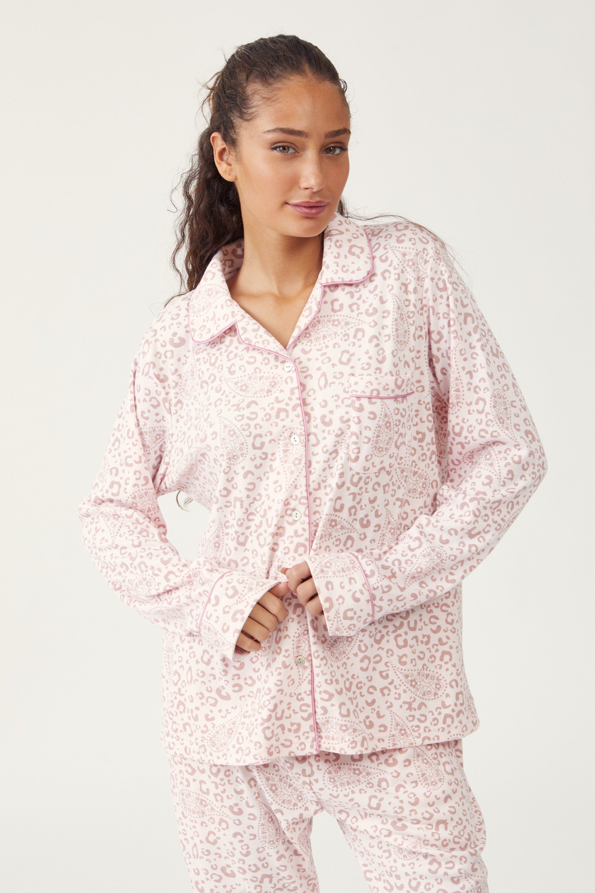 סט פיג'מה מכופתרת אינטרלוק