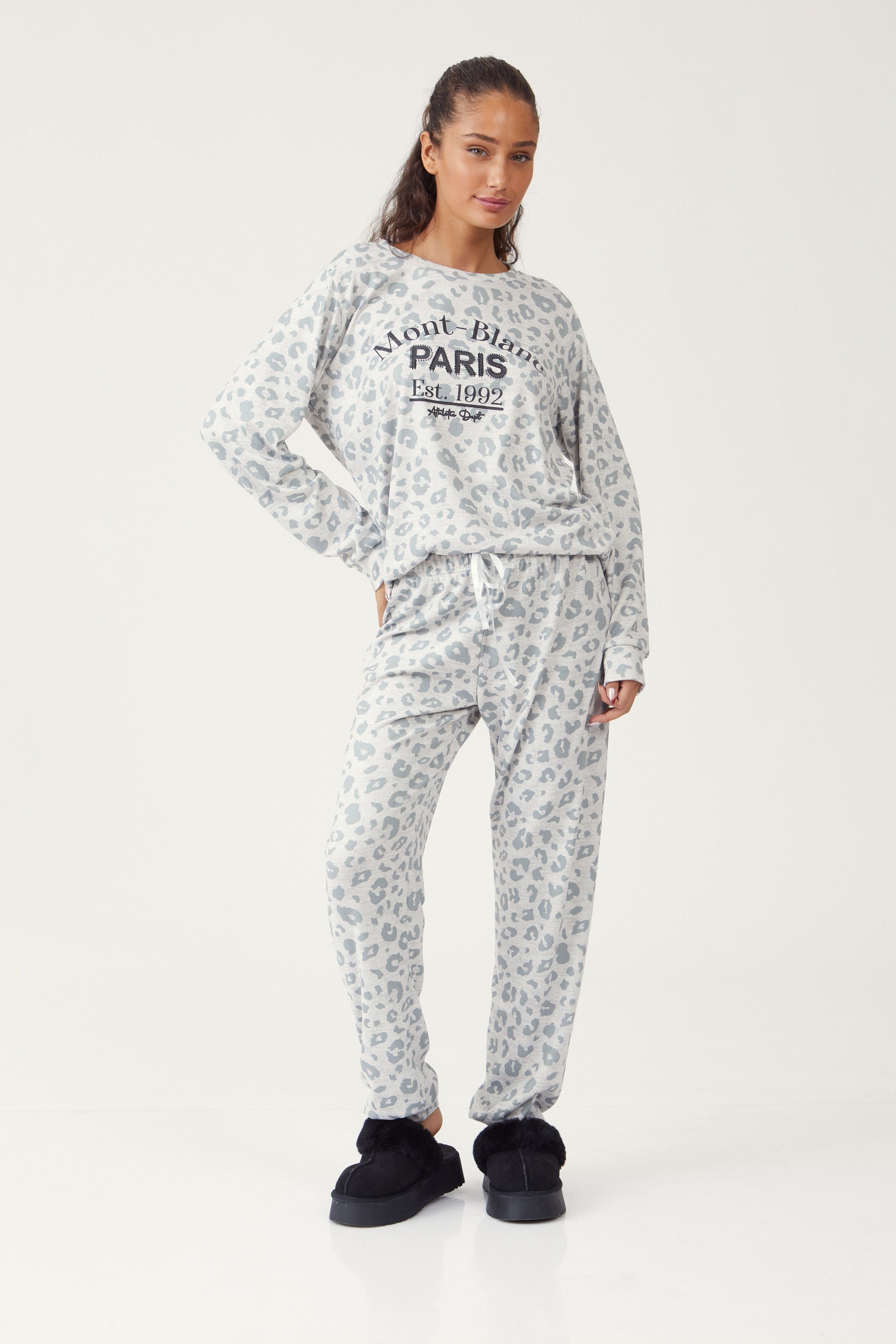 סט פיג'מה דקה האצ'י