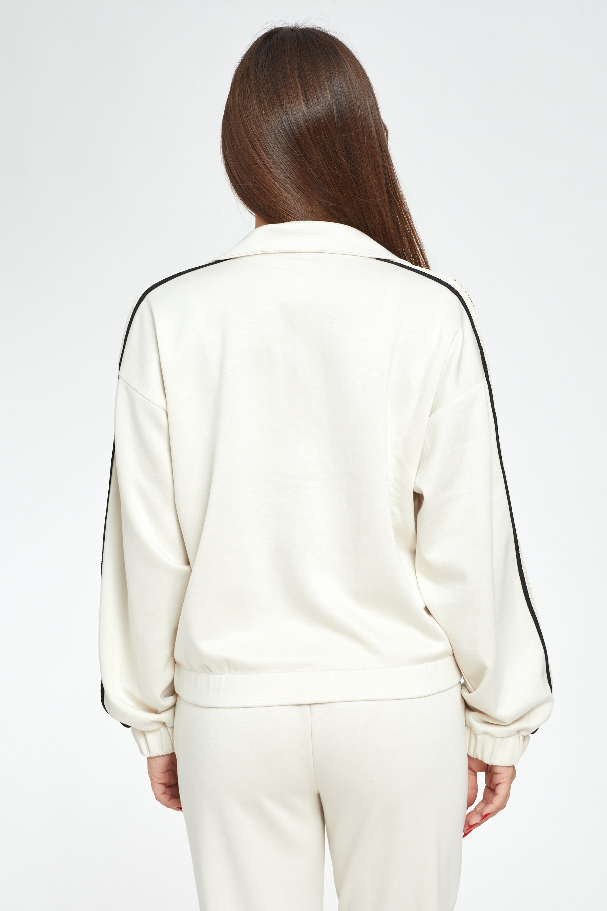 חליפת פנאי רוכסן צווארון גבוה