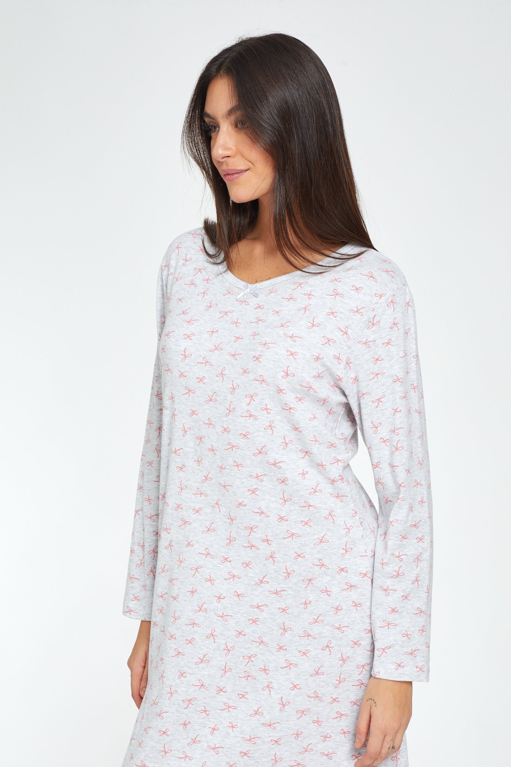 כותונת לילה בהדפס פפיונים