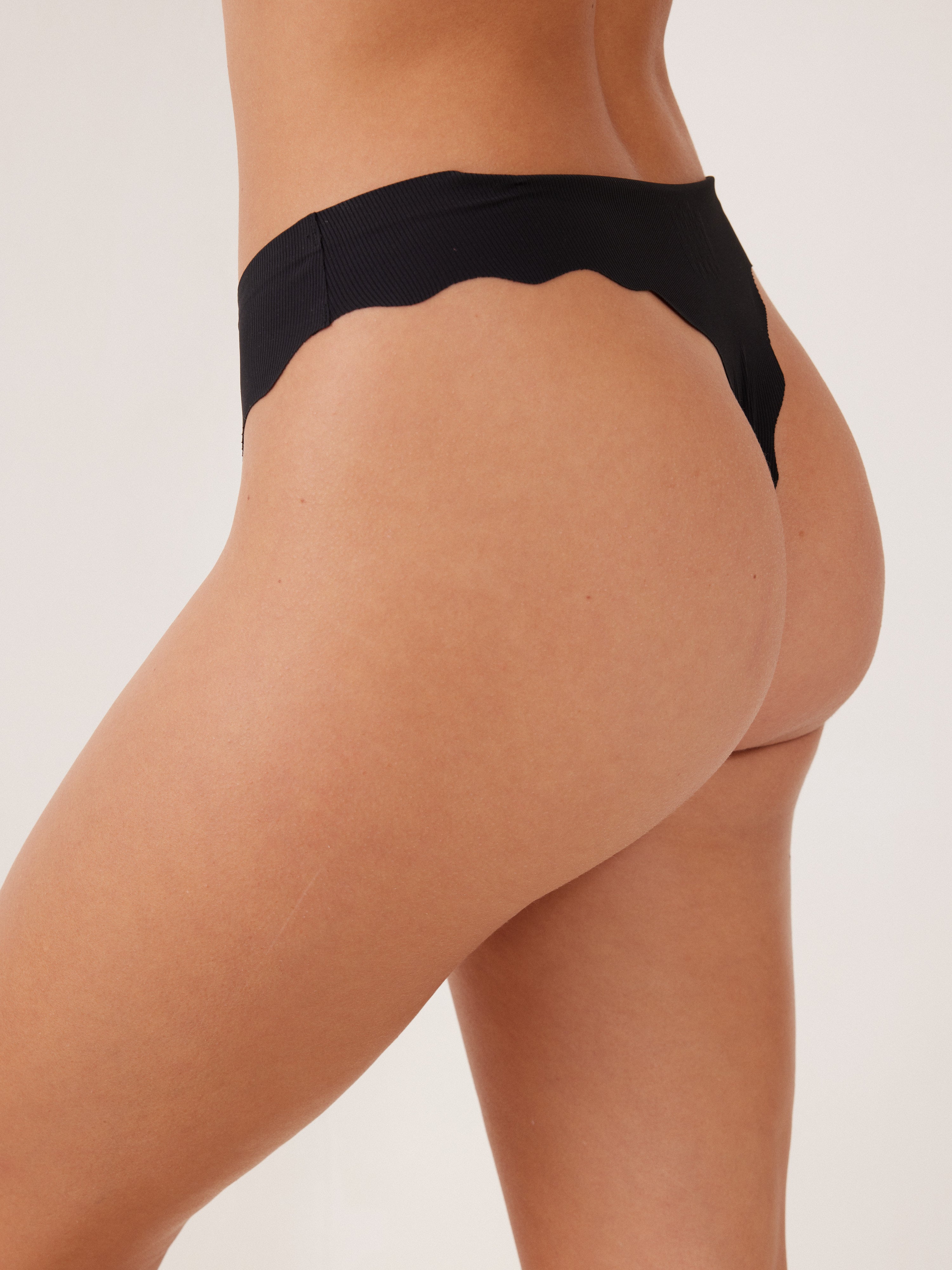 חוטיני ריב מיקרו - שחור JASMINE