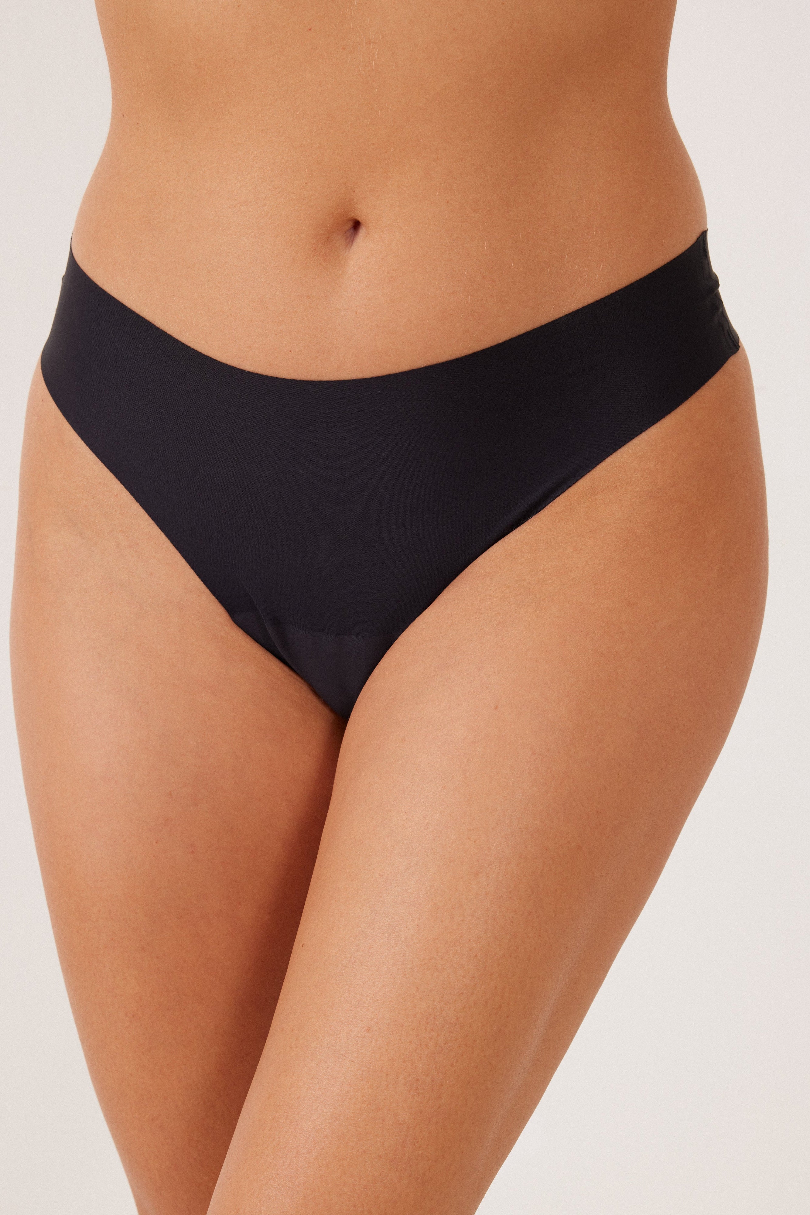 תחתון חוטיני ללא תפר CLEAN CUT