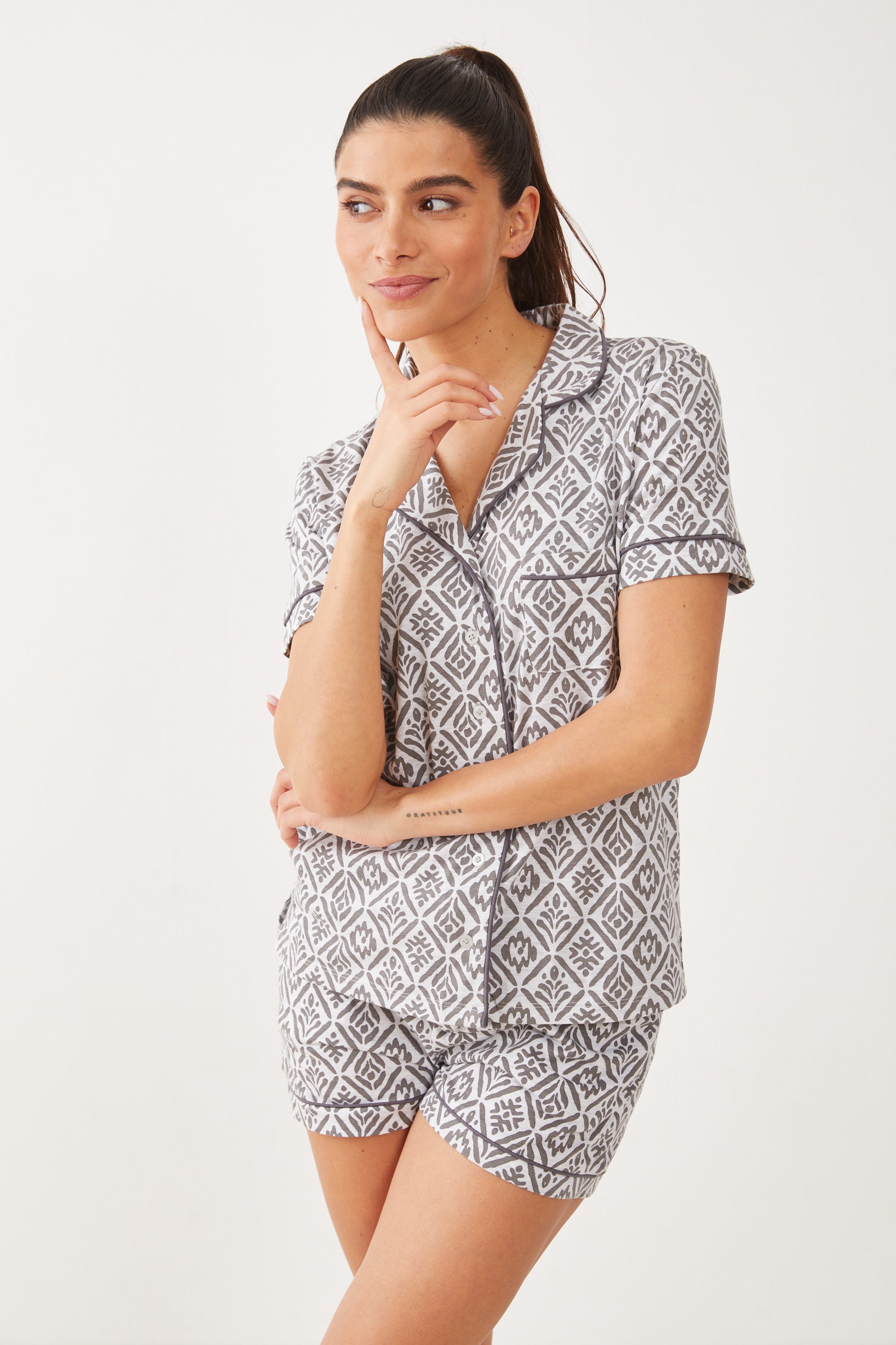 סט פיג'מה מכופתרת קצרה כותנה- משולשים