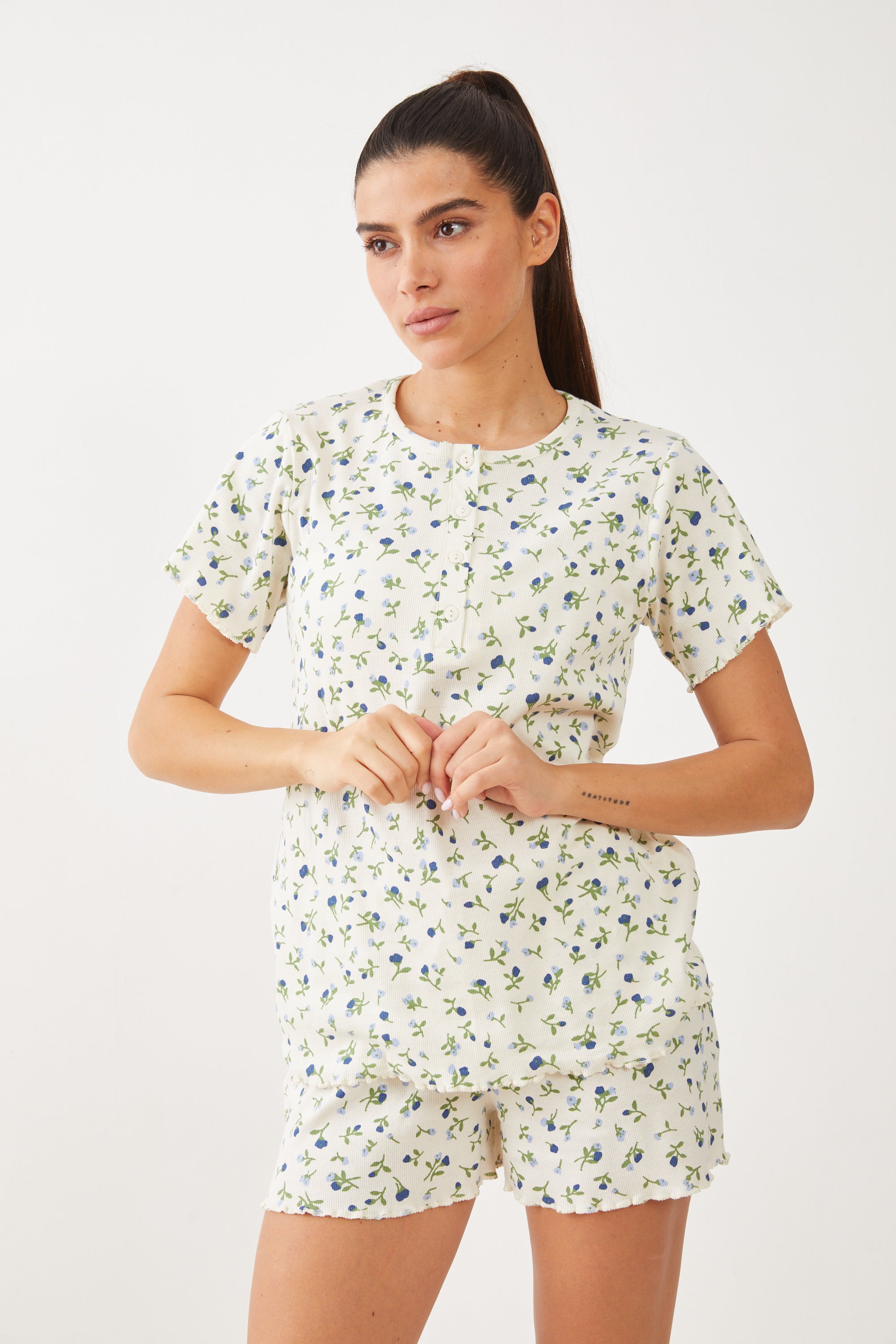 סט פיג'מה קצרה ריב עלים