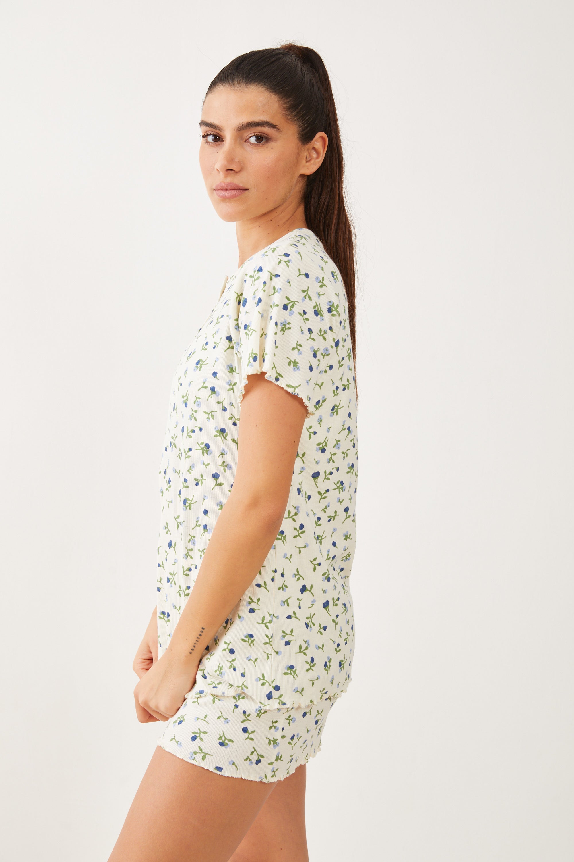 סט פיג'מה קצרה ריב עלים