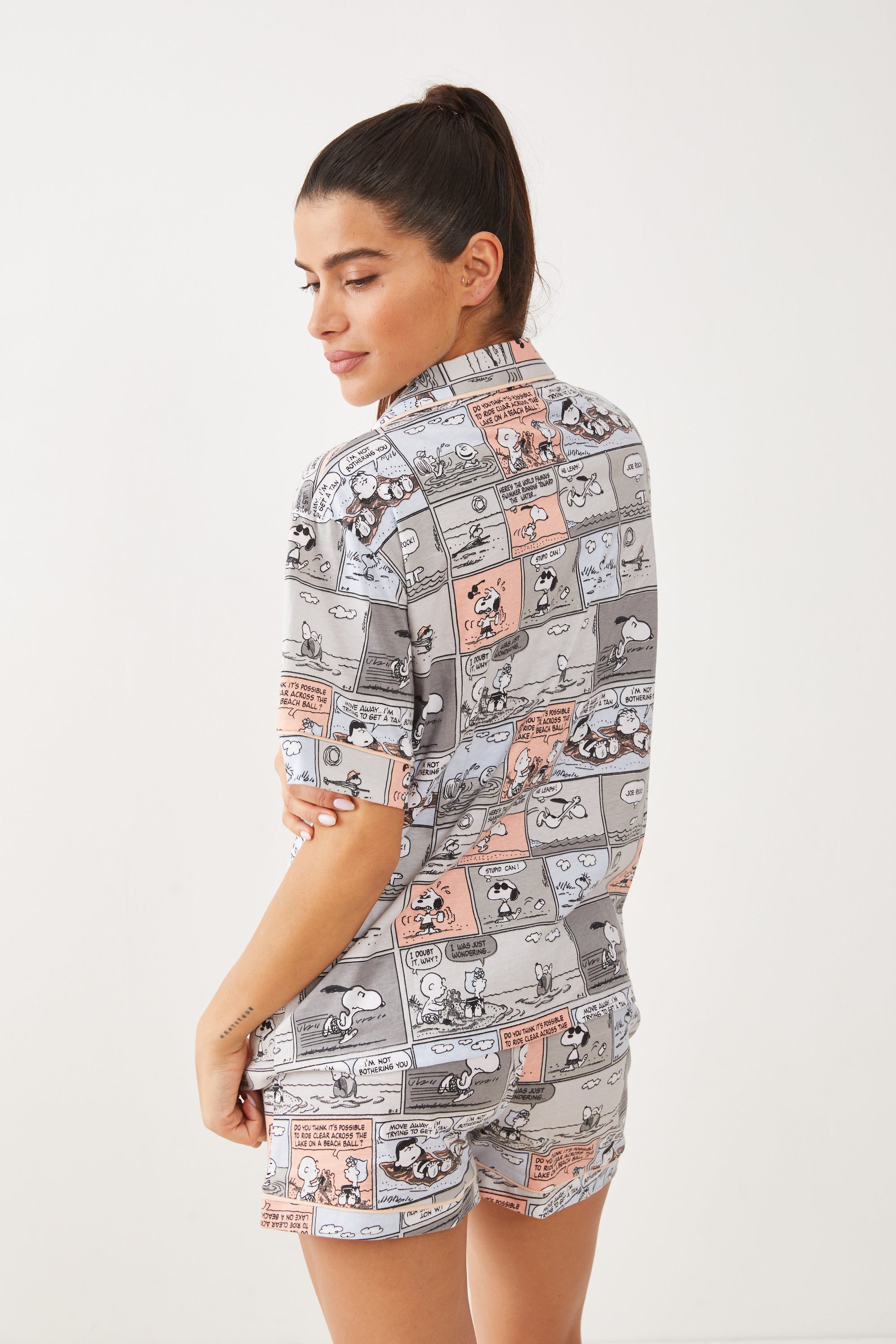 מכופתרת קצרה כותנה סנופי קומיקס