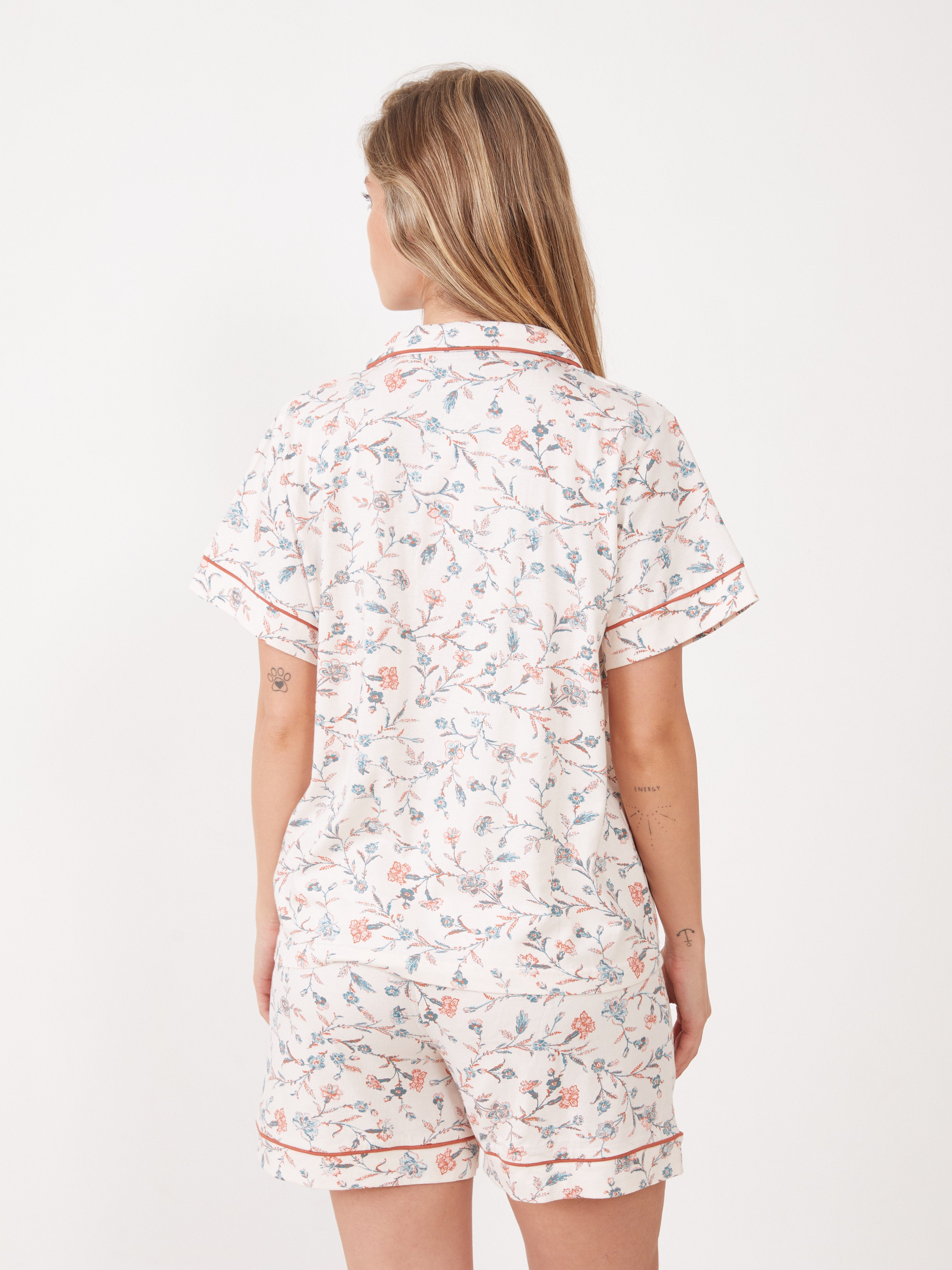 סט פיג'מה מכופתרת קצרה