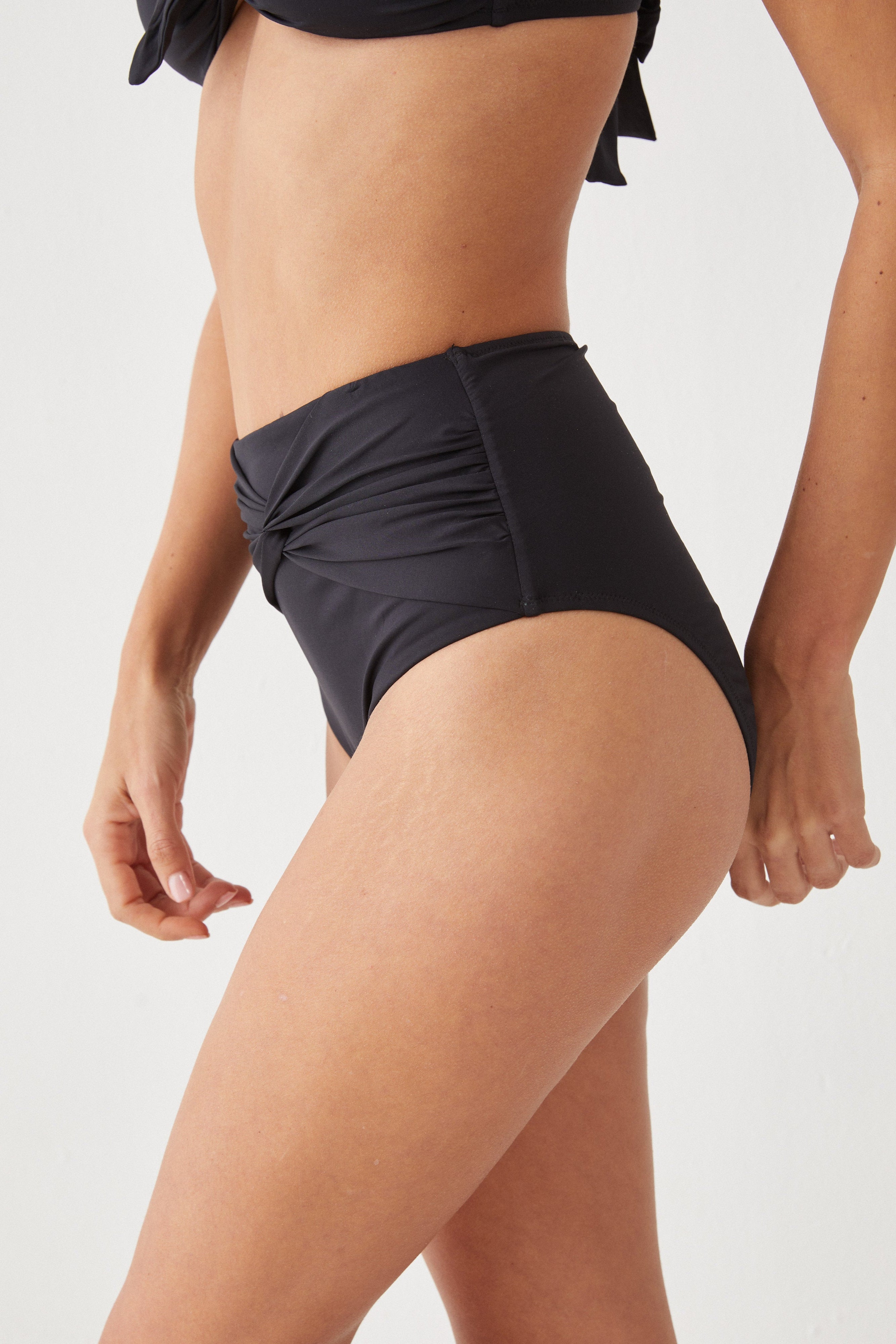 תחתון בגד ים מותן גבוהה