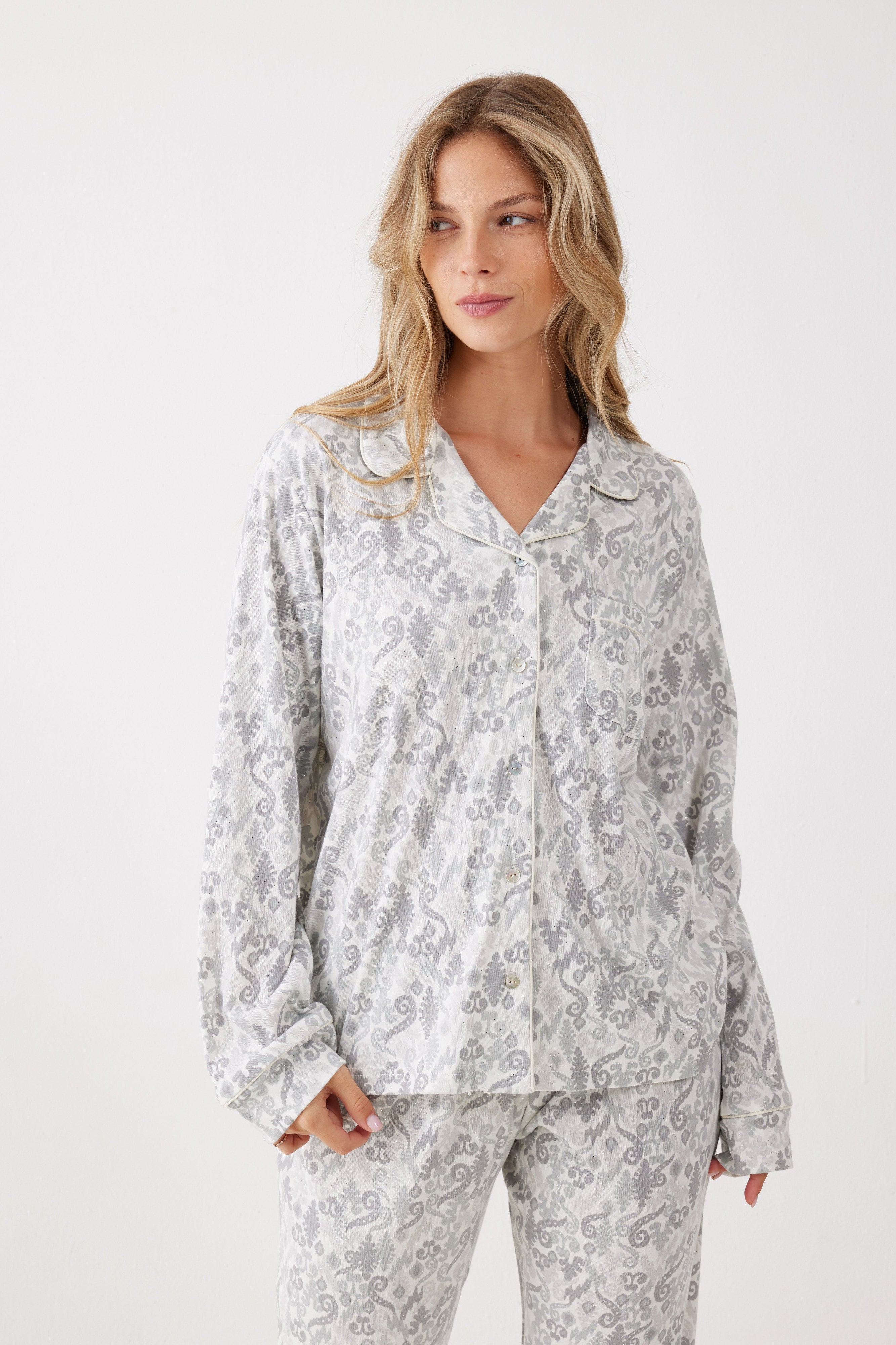 פיג'מה מכופתרת אינטרלוק