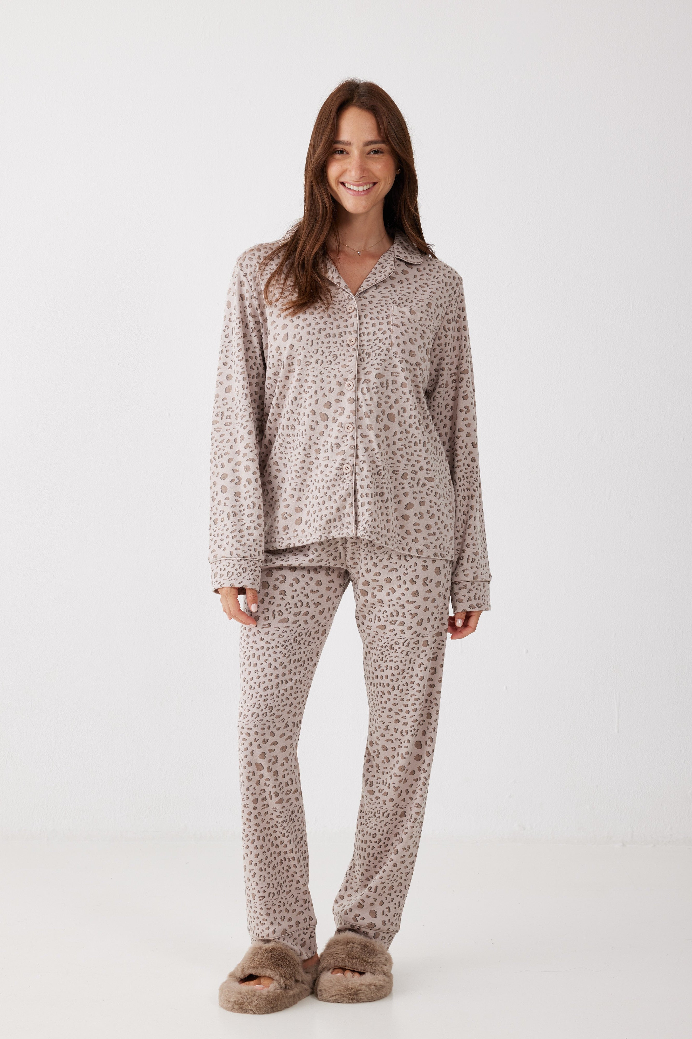 סט פיג'מה אינטרלוק מכופתרת