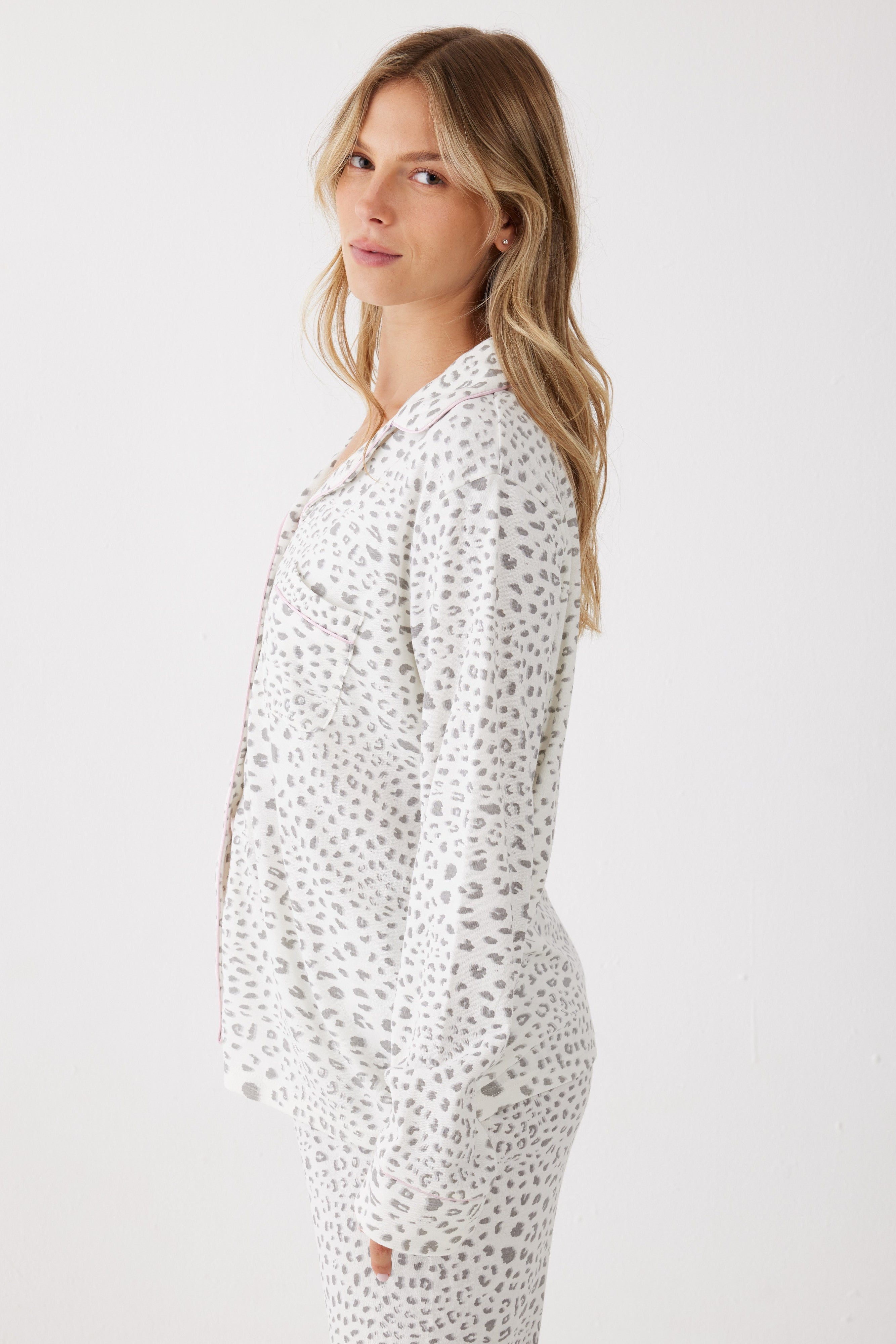 סט פיג'מה אינטרלוק מכופתרת