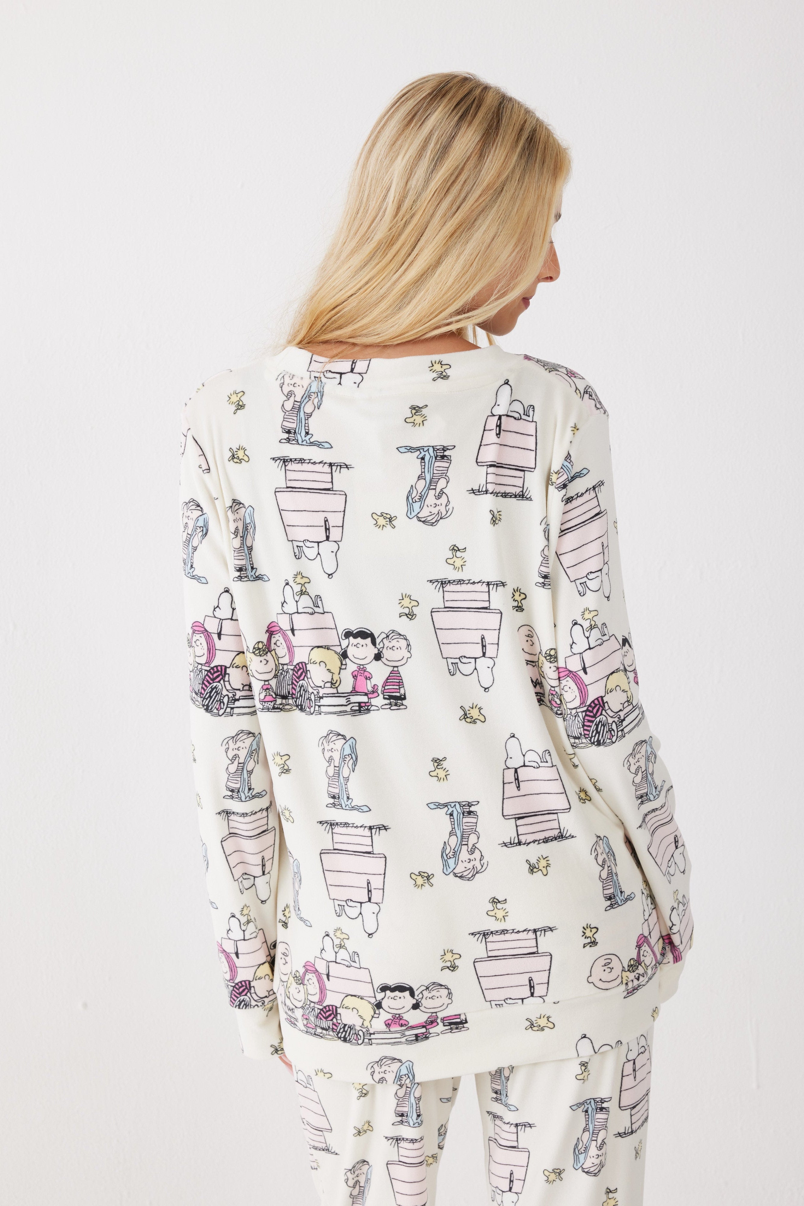 פיג'מה סנופי קטיפה