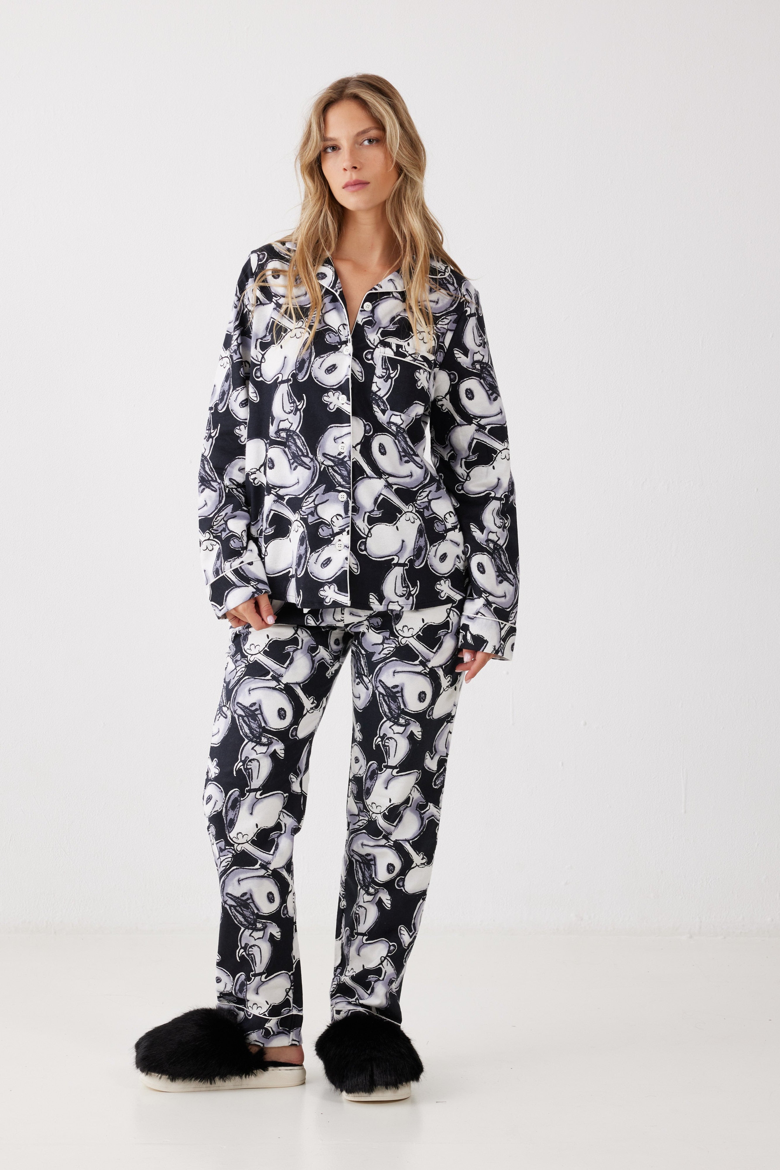 סט פיג'מה מכופתרת ארוכה