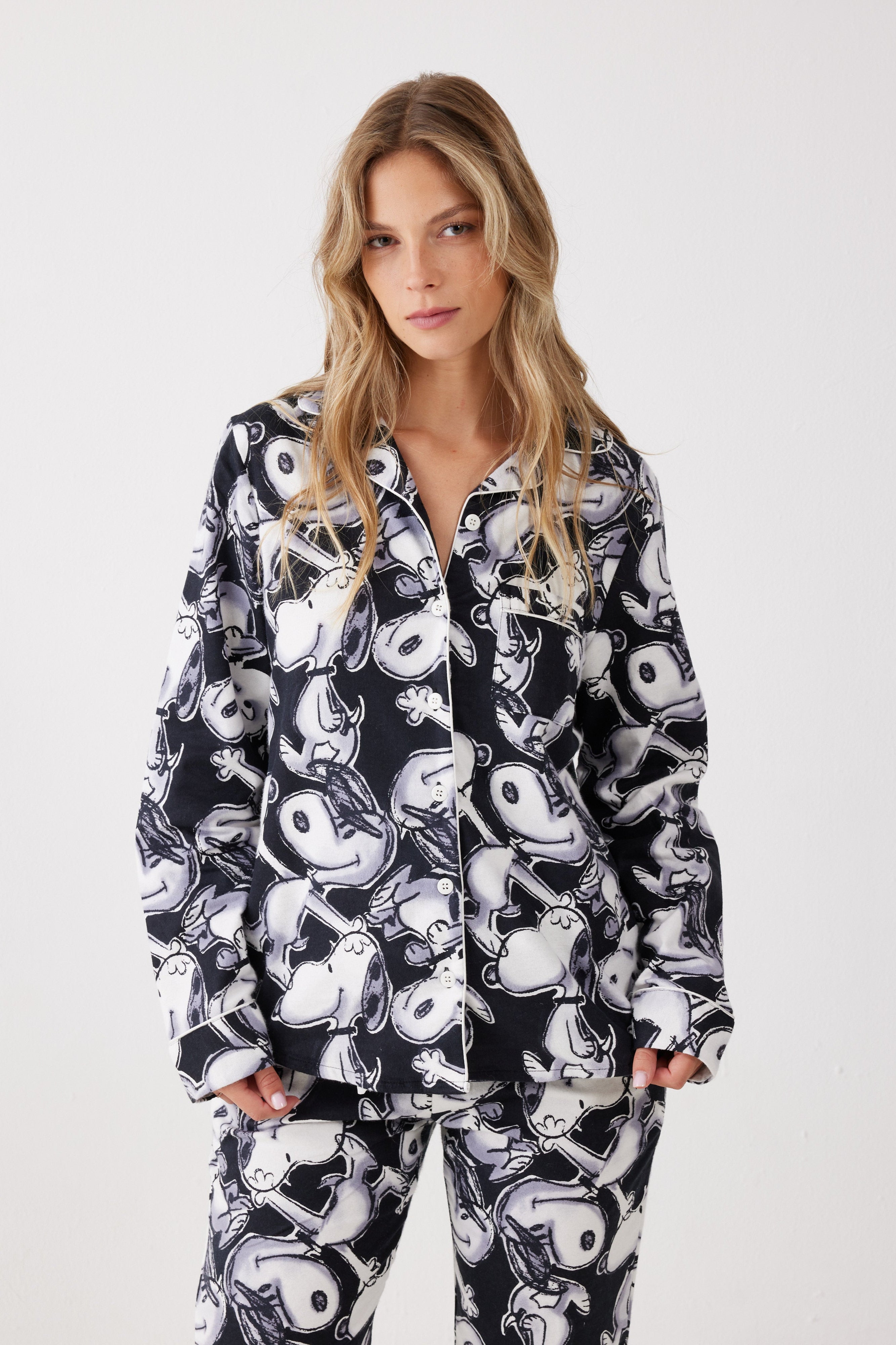 סט פיג'מה מכופתרת ארוכה