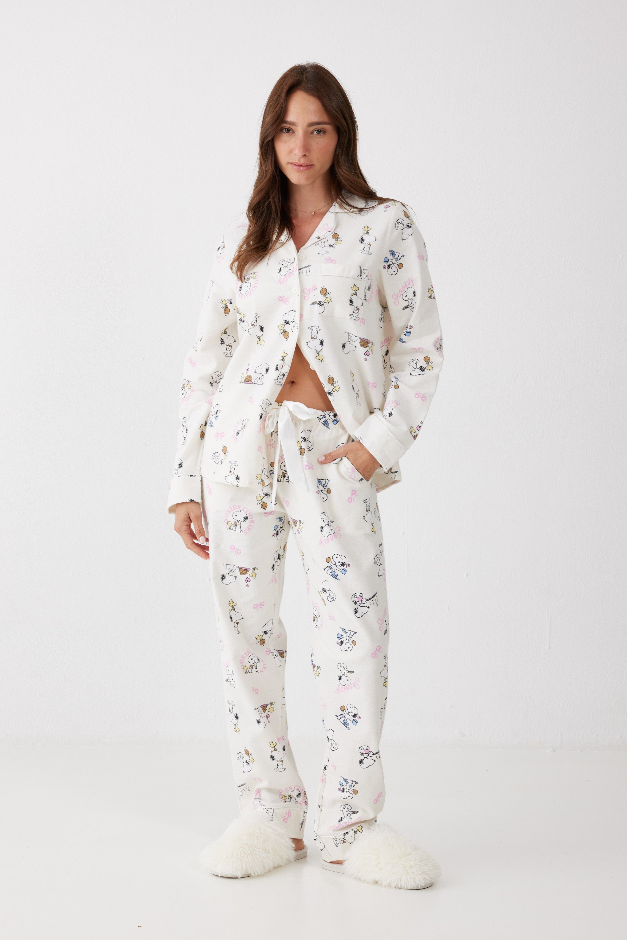 פיג'מה סנופי מכופתרת