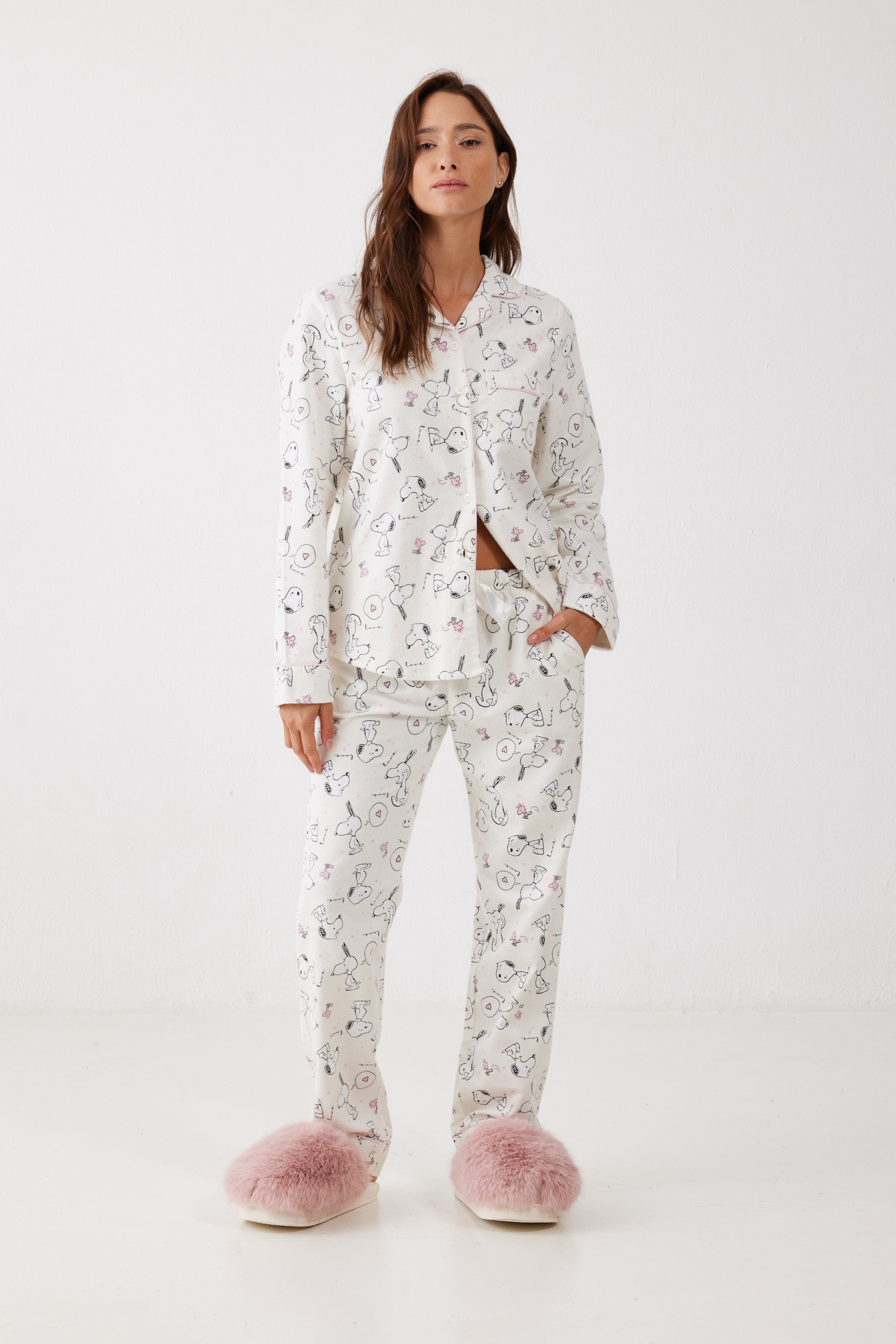 פיג'מה סנופי מכופתרת
