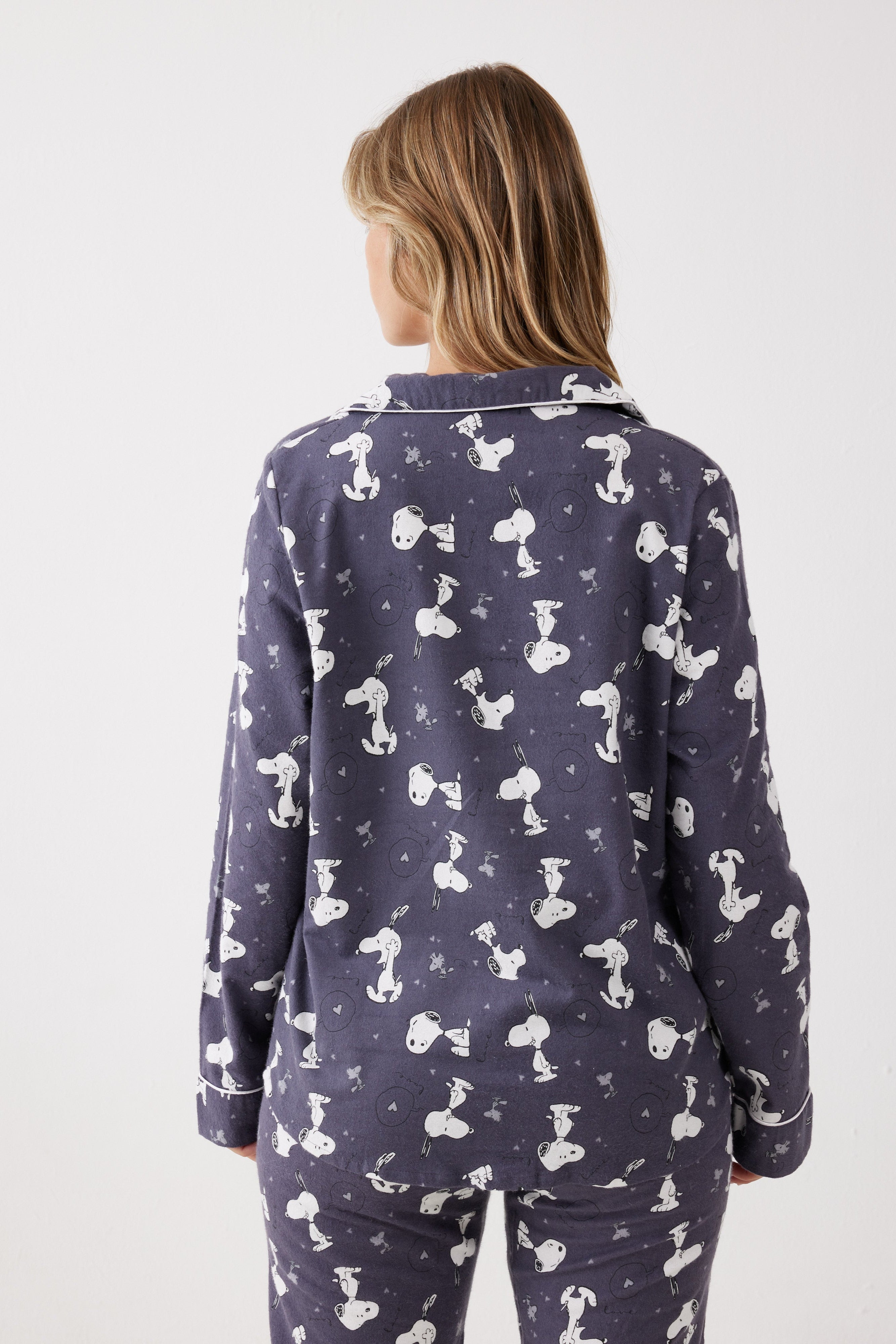 פיג'מה סנופי מכופתרת