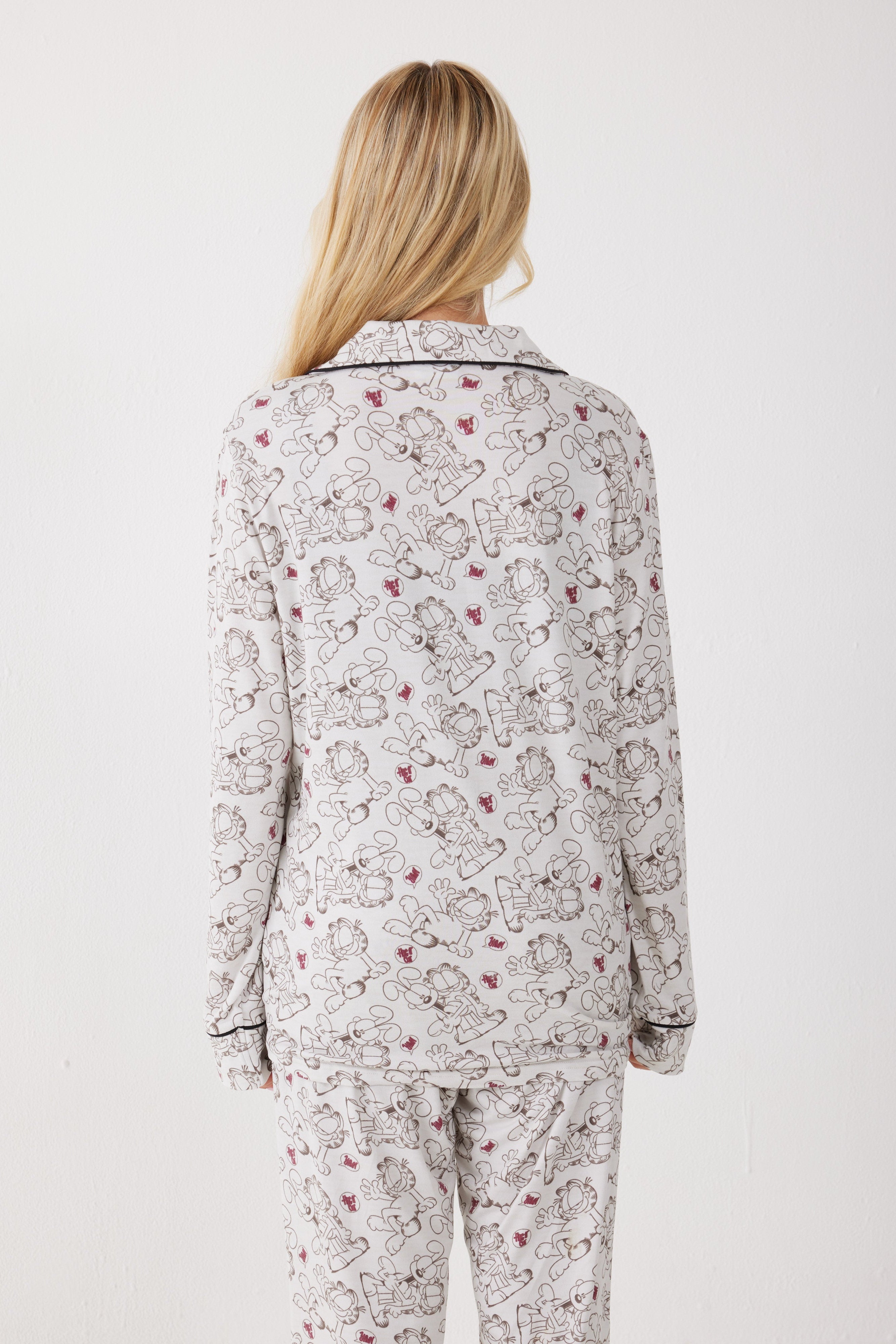 פיג'מה מכופתרת גארפילד יאמי