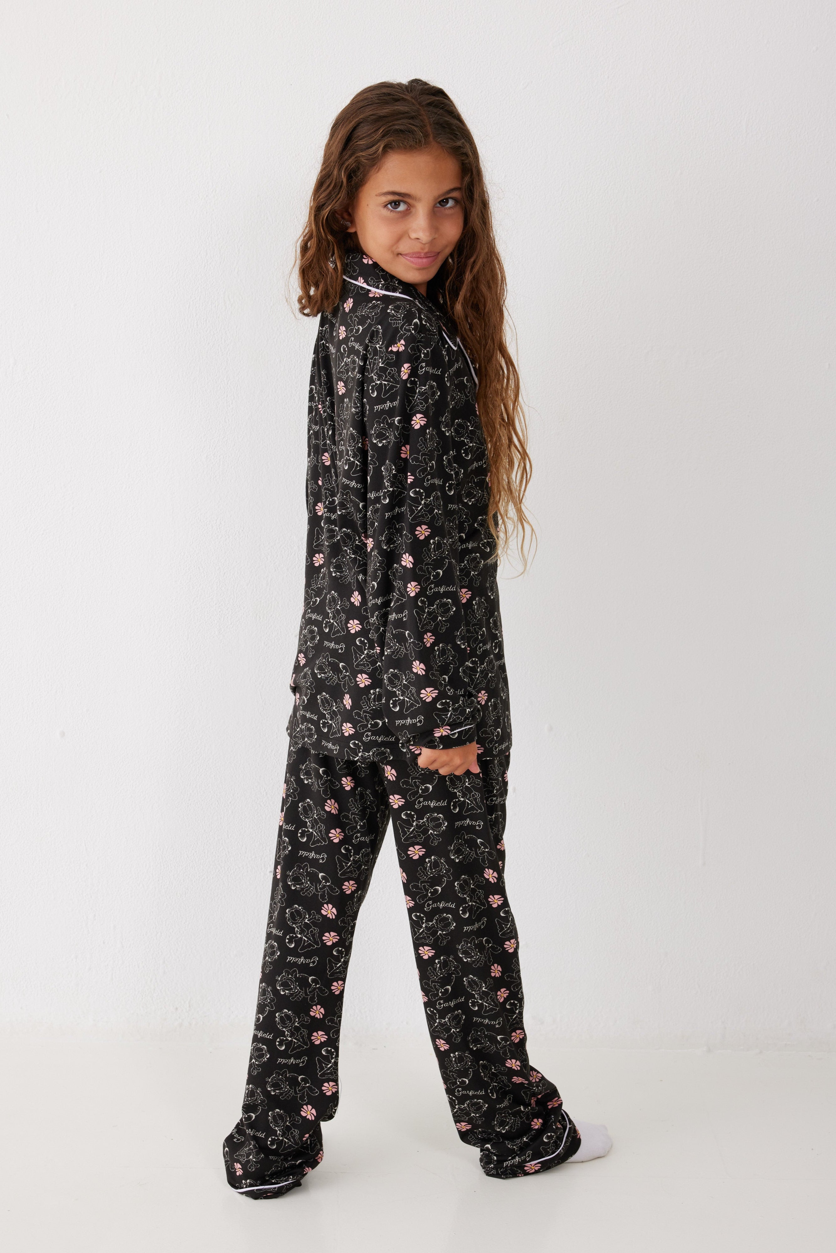 פיג'מה מכופתרת-ילדים גארפילד יאמי