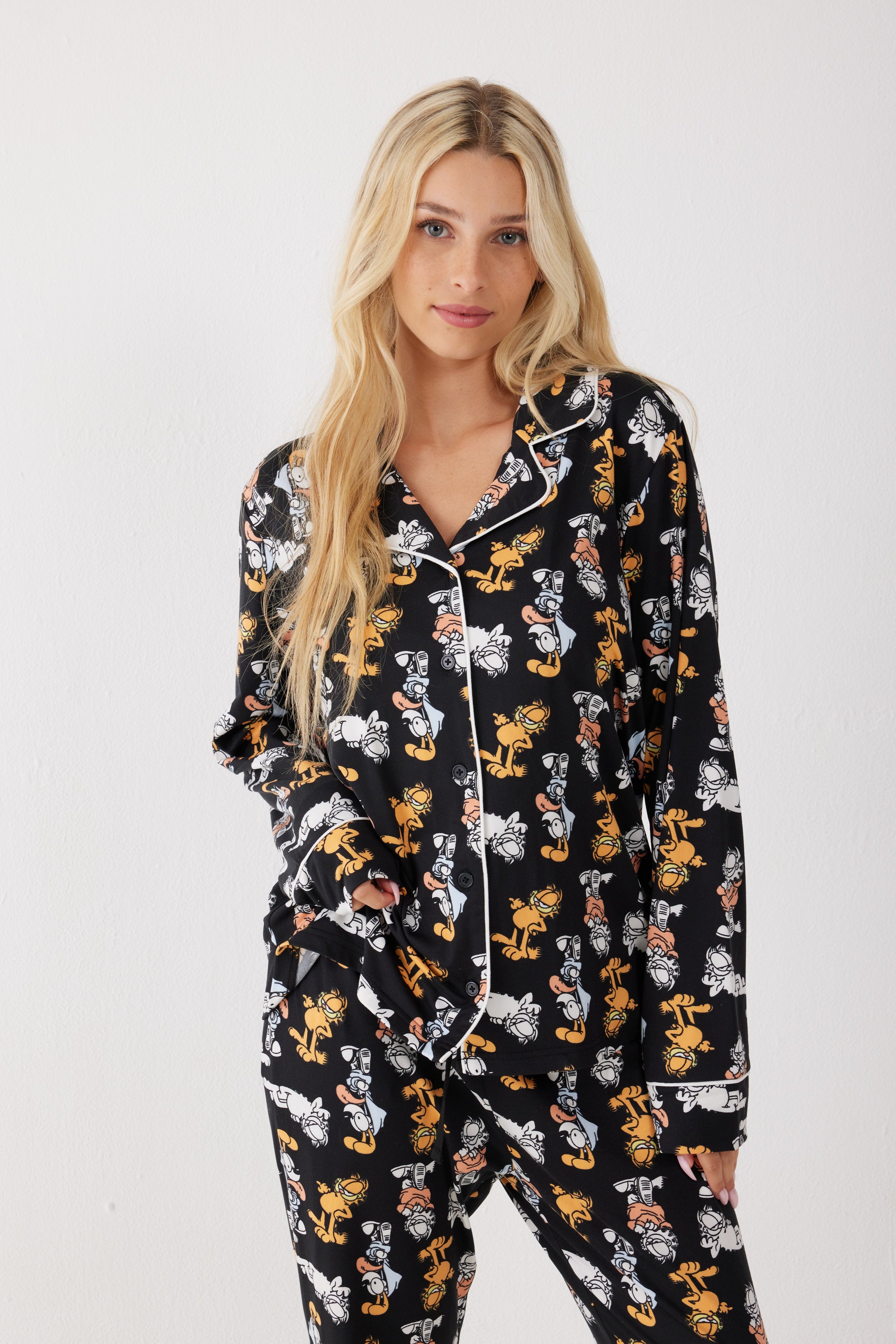 פיג'מה מכופתרת גארפילד יאמי