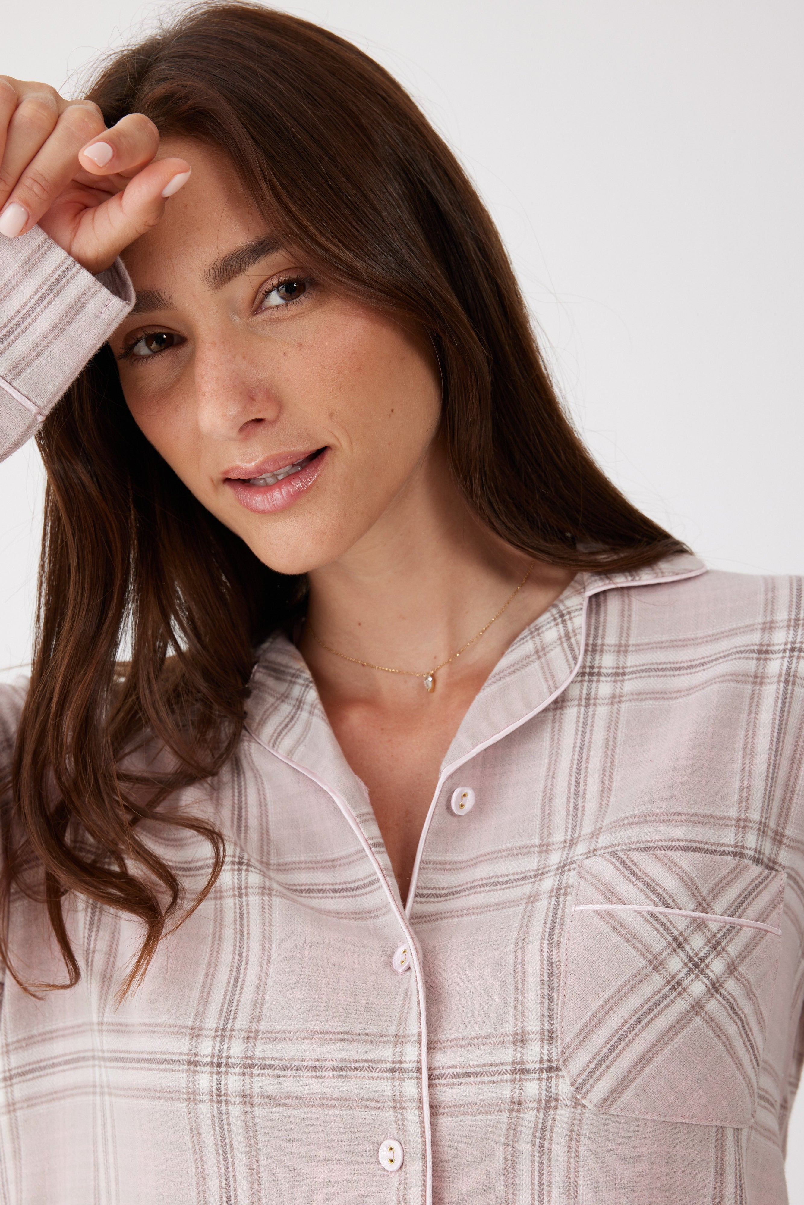 פיג'מת פלנל מכופתרת משבצות