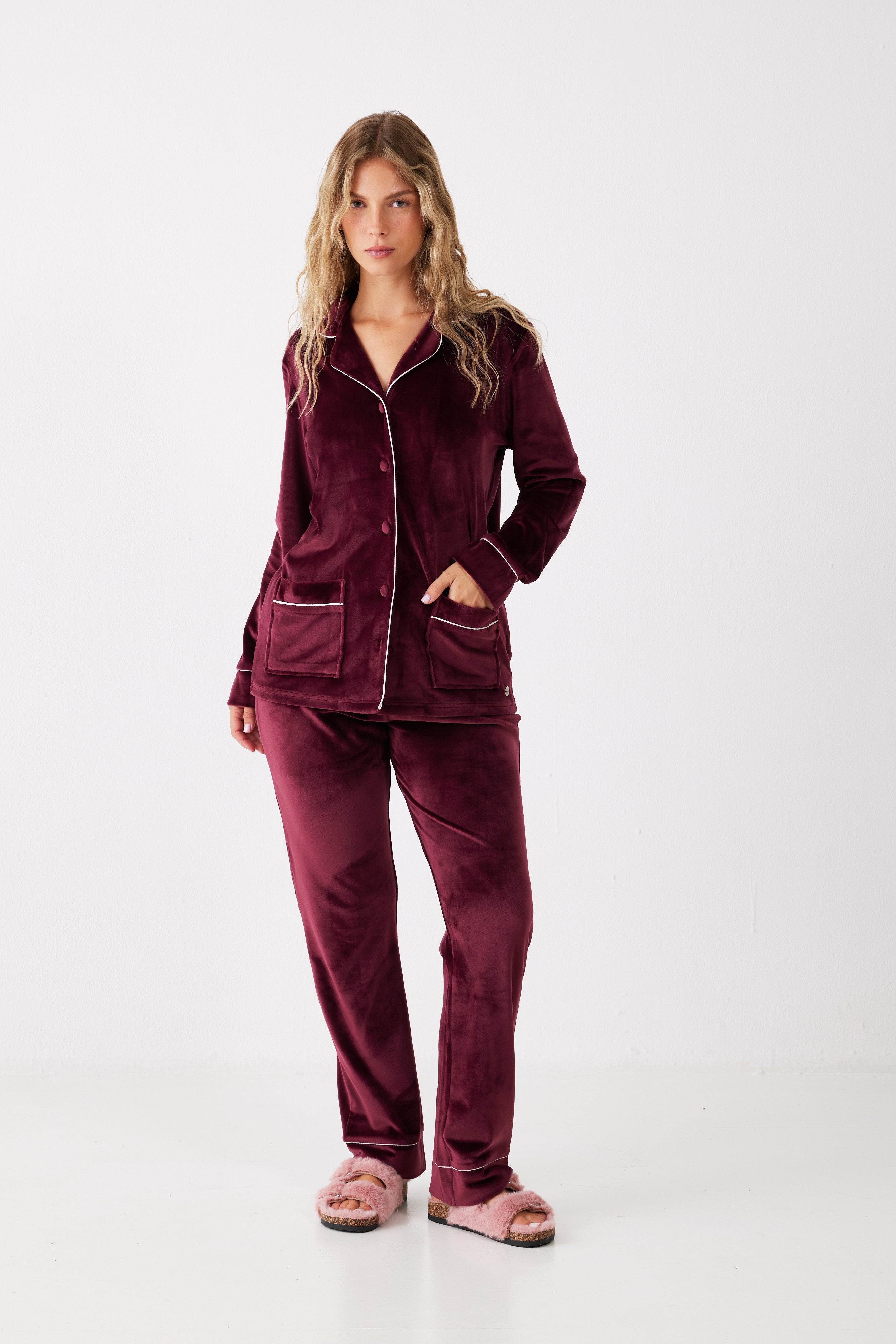 סט חליפה מכופתרת פספול קטיפה