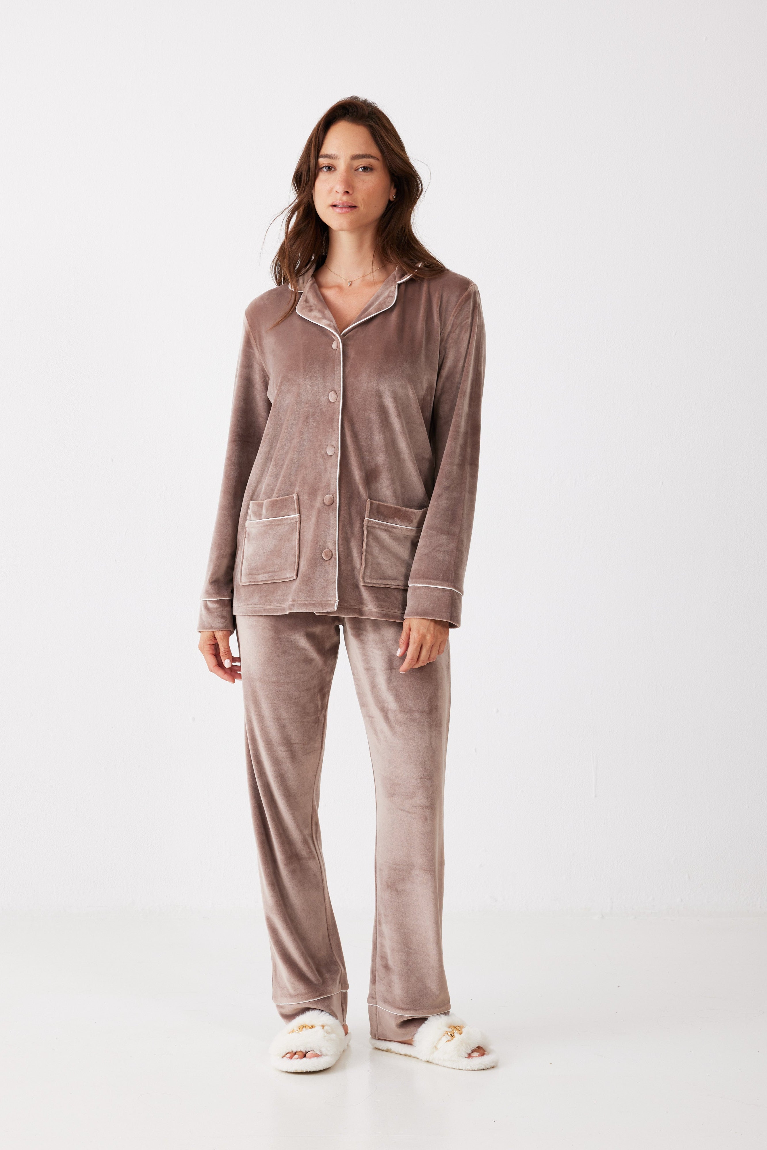 סט חליפה מכופתרת פספול קטיפה