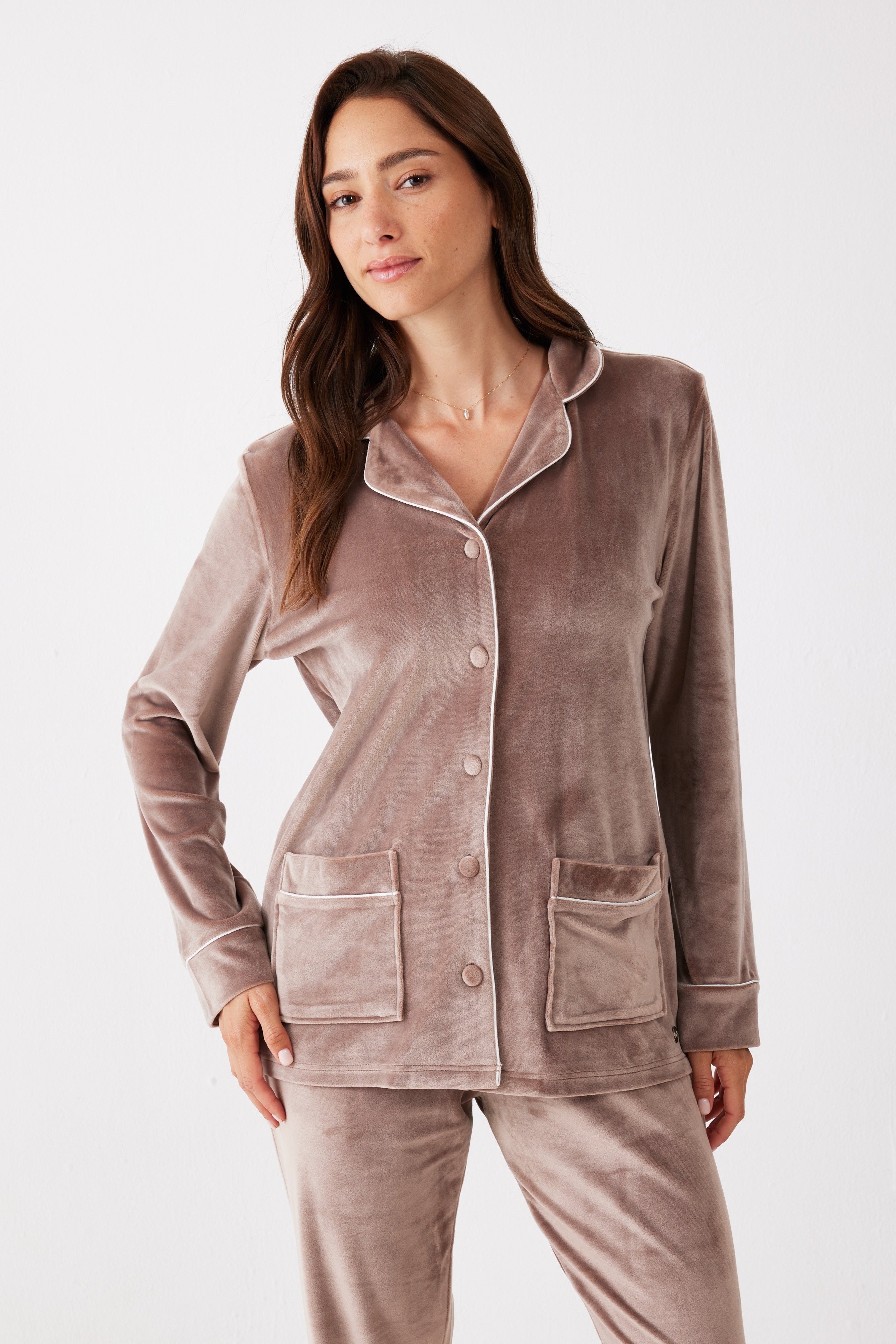 סט חליפה מכופתרת פספול קטיפה