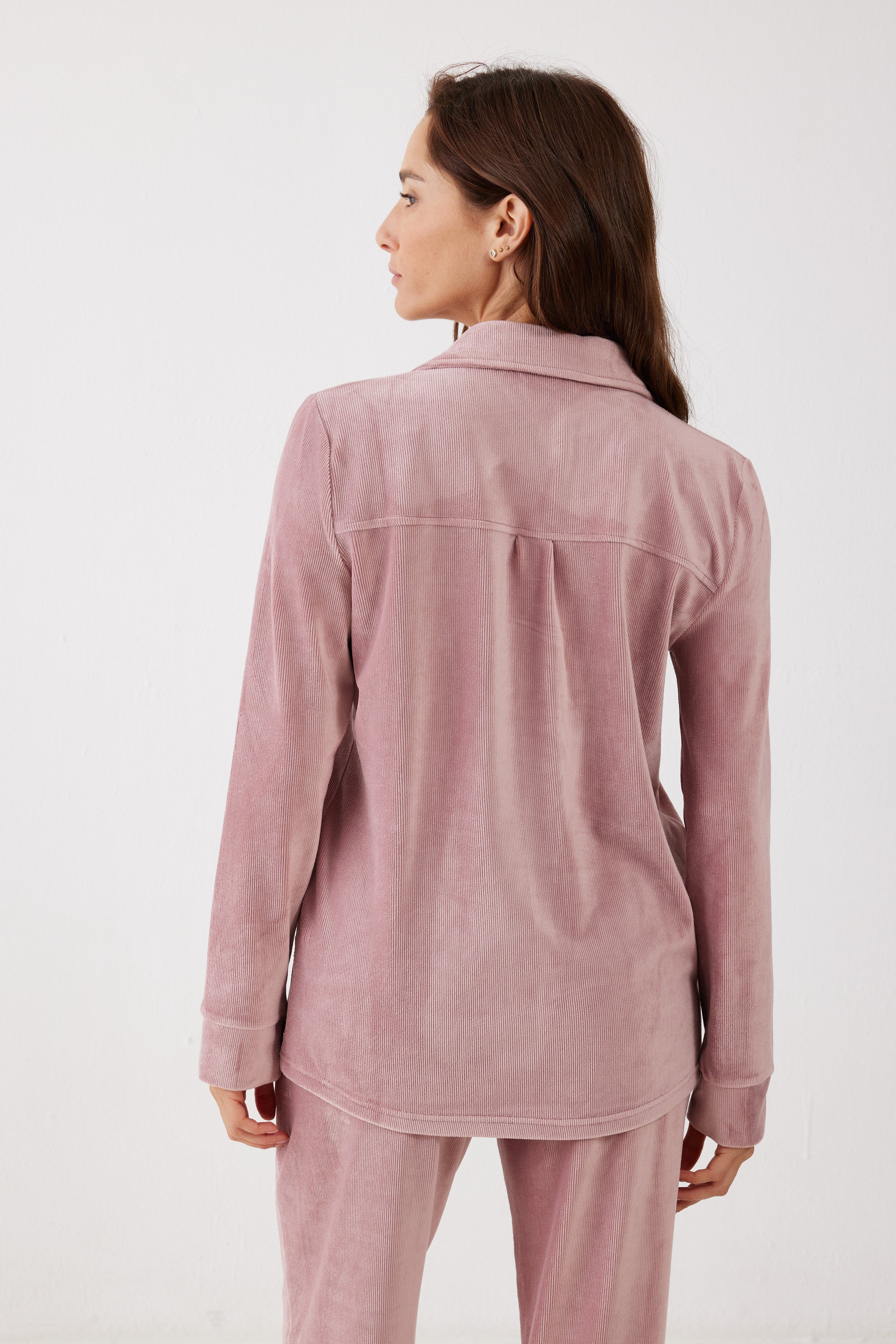 חליפת פנאי מכופתרת פסים קטיפה