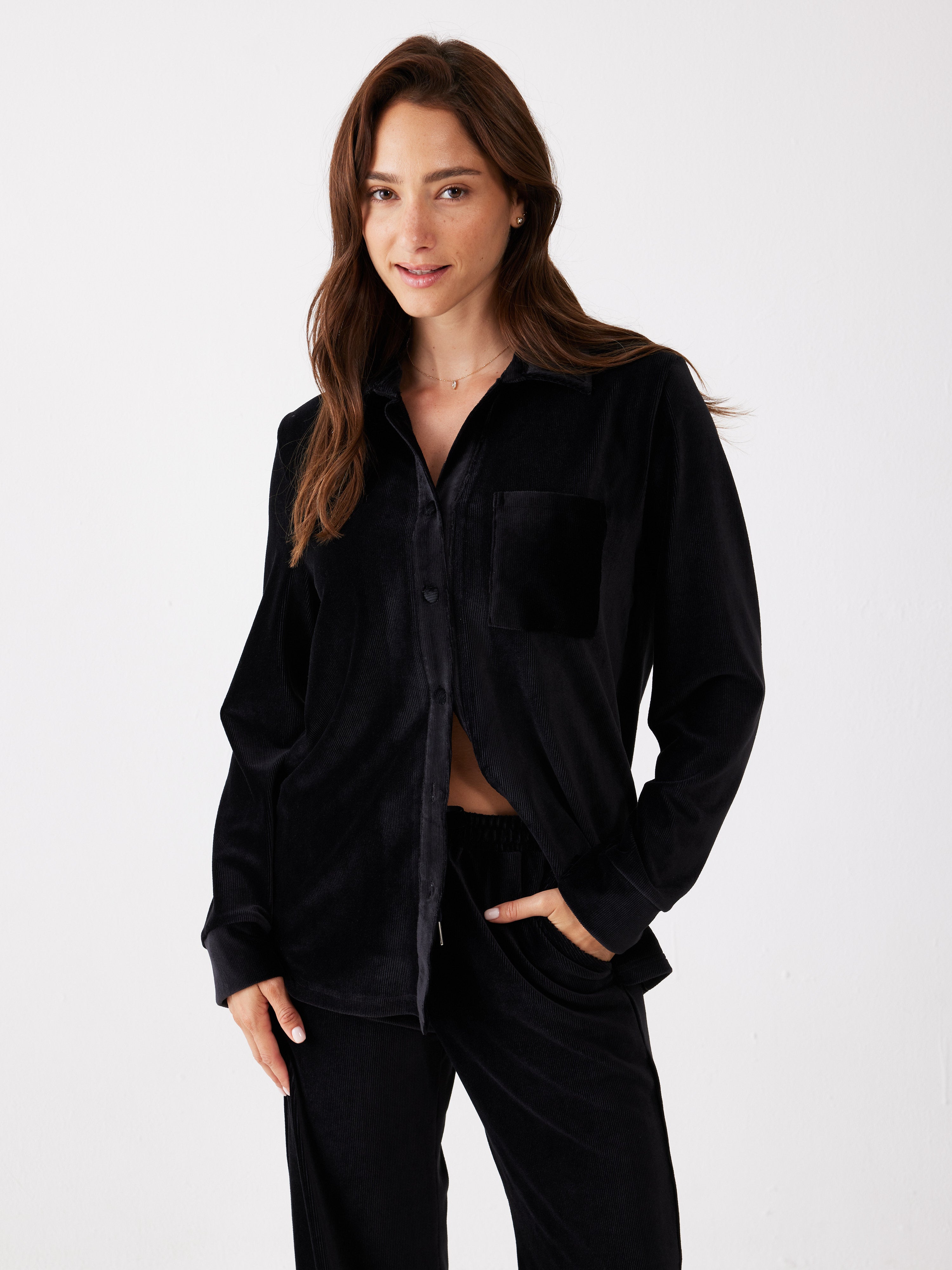 חליפת פנאי מכופתרת פסים קטיפה