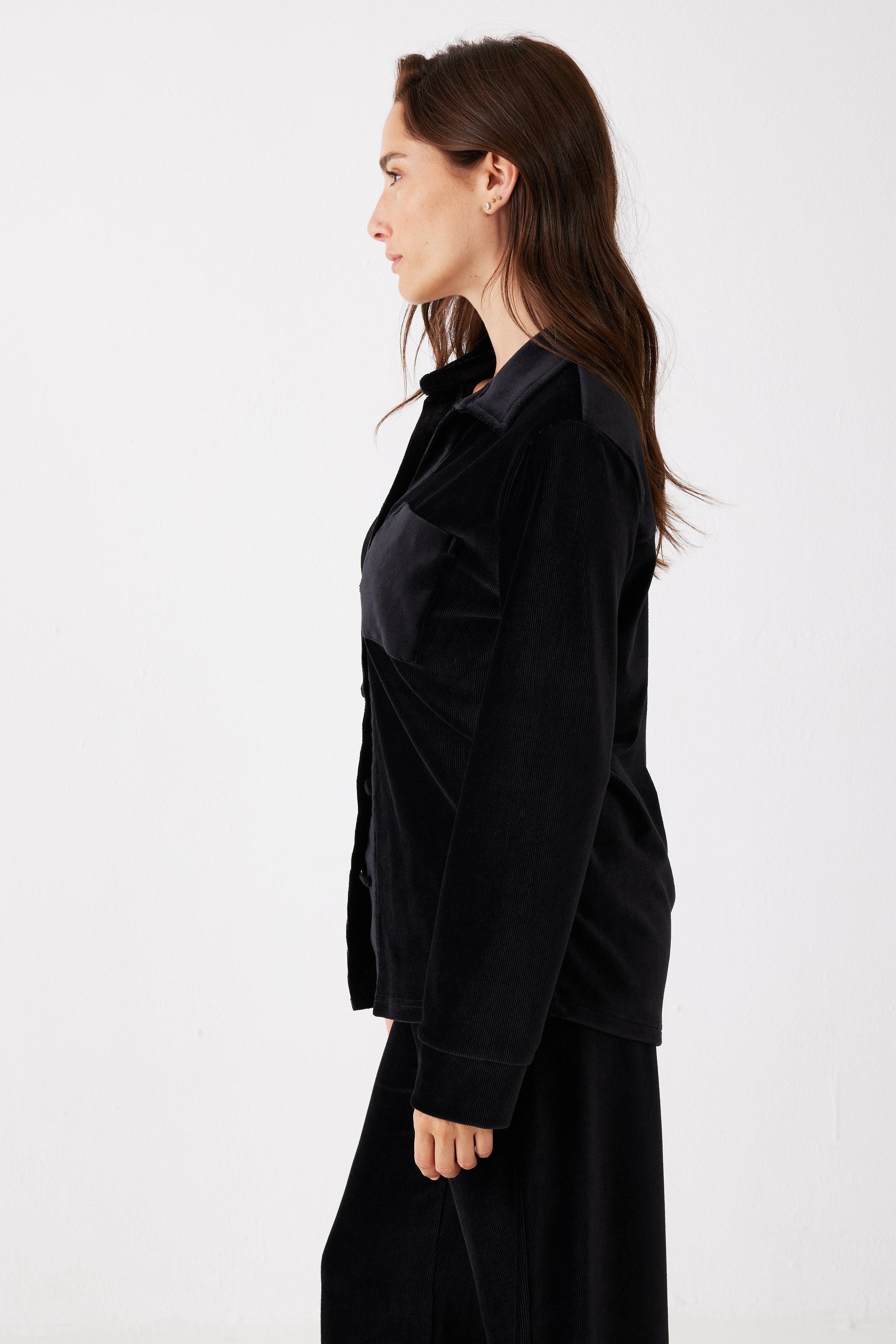 חליפת פנאי מכופתרת פסים קטיפה