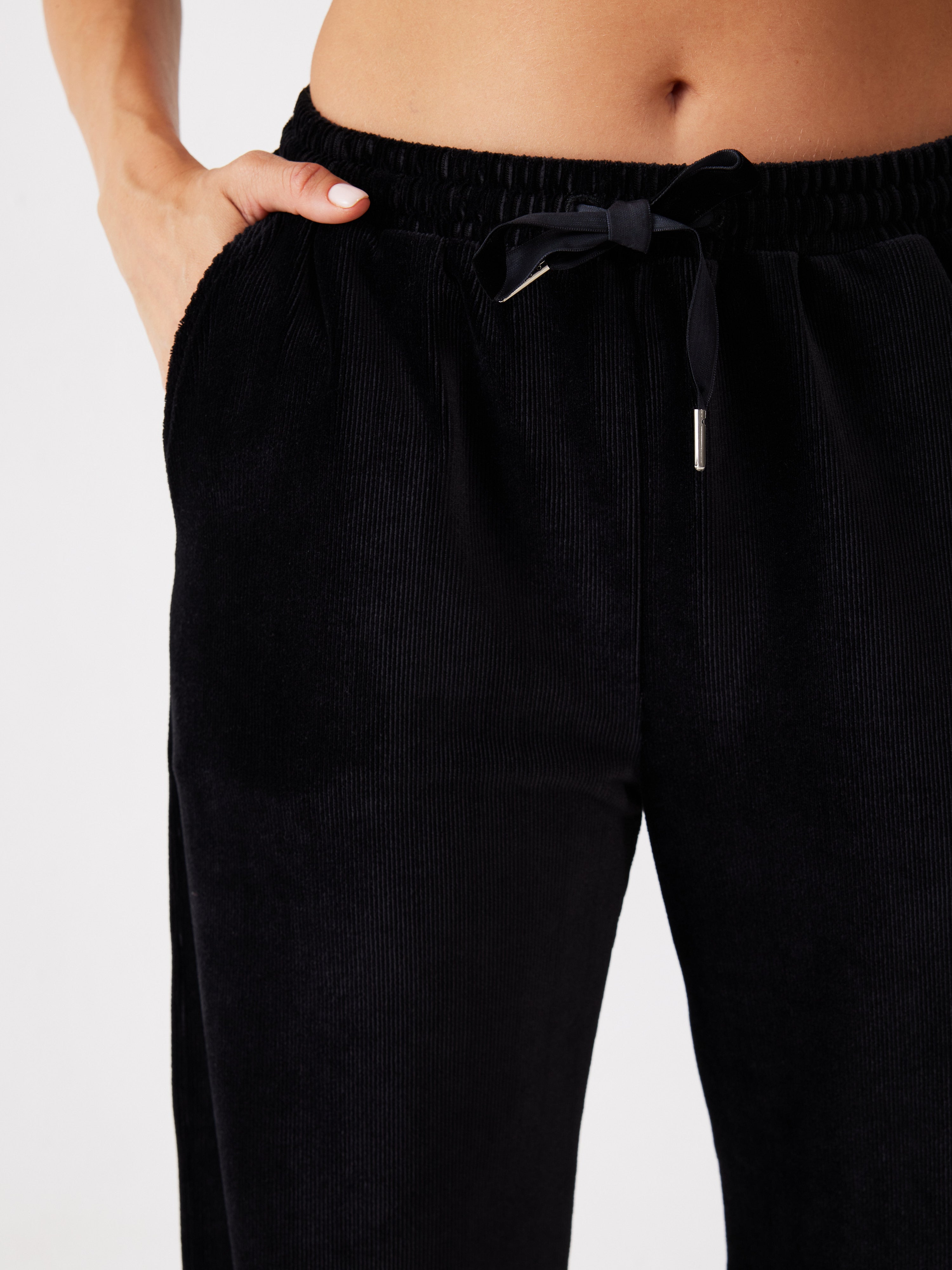 חליפת פנאי מכופתרת פסים קטיפה