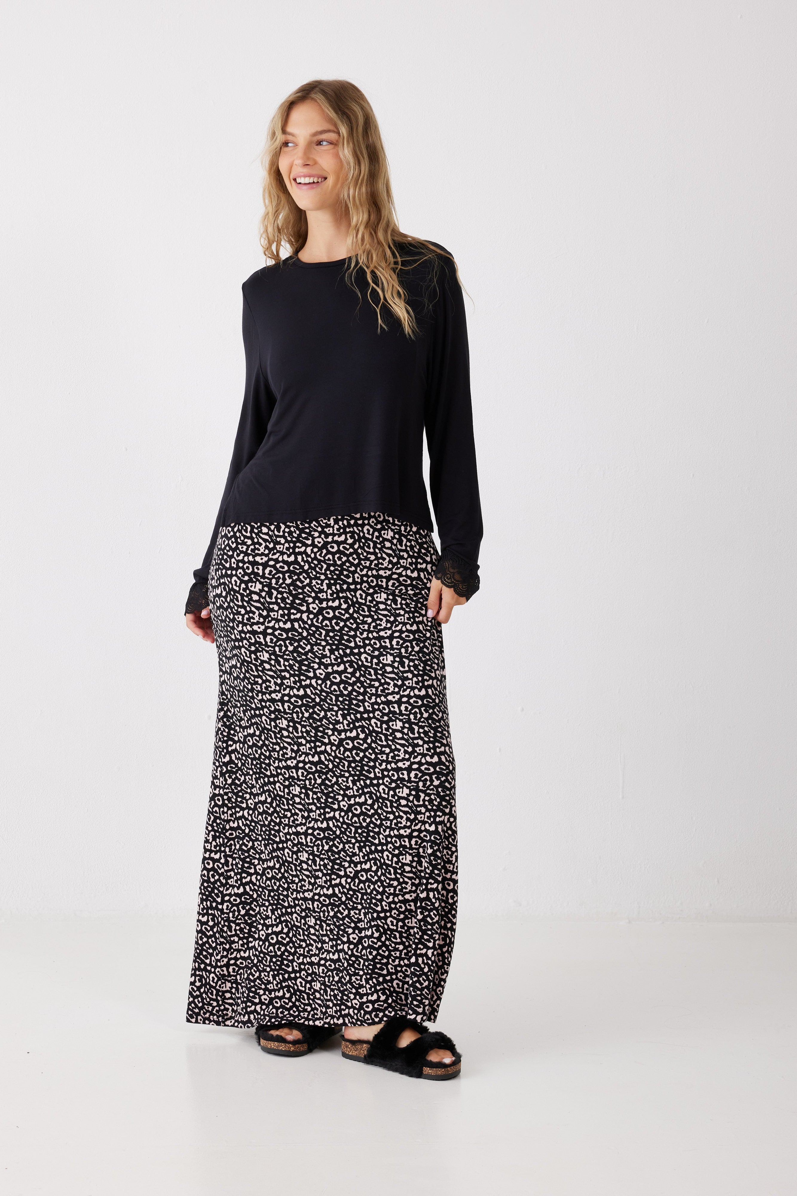 כותונת הנקה שרוול 3/4 מנומרת ויסקוזה