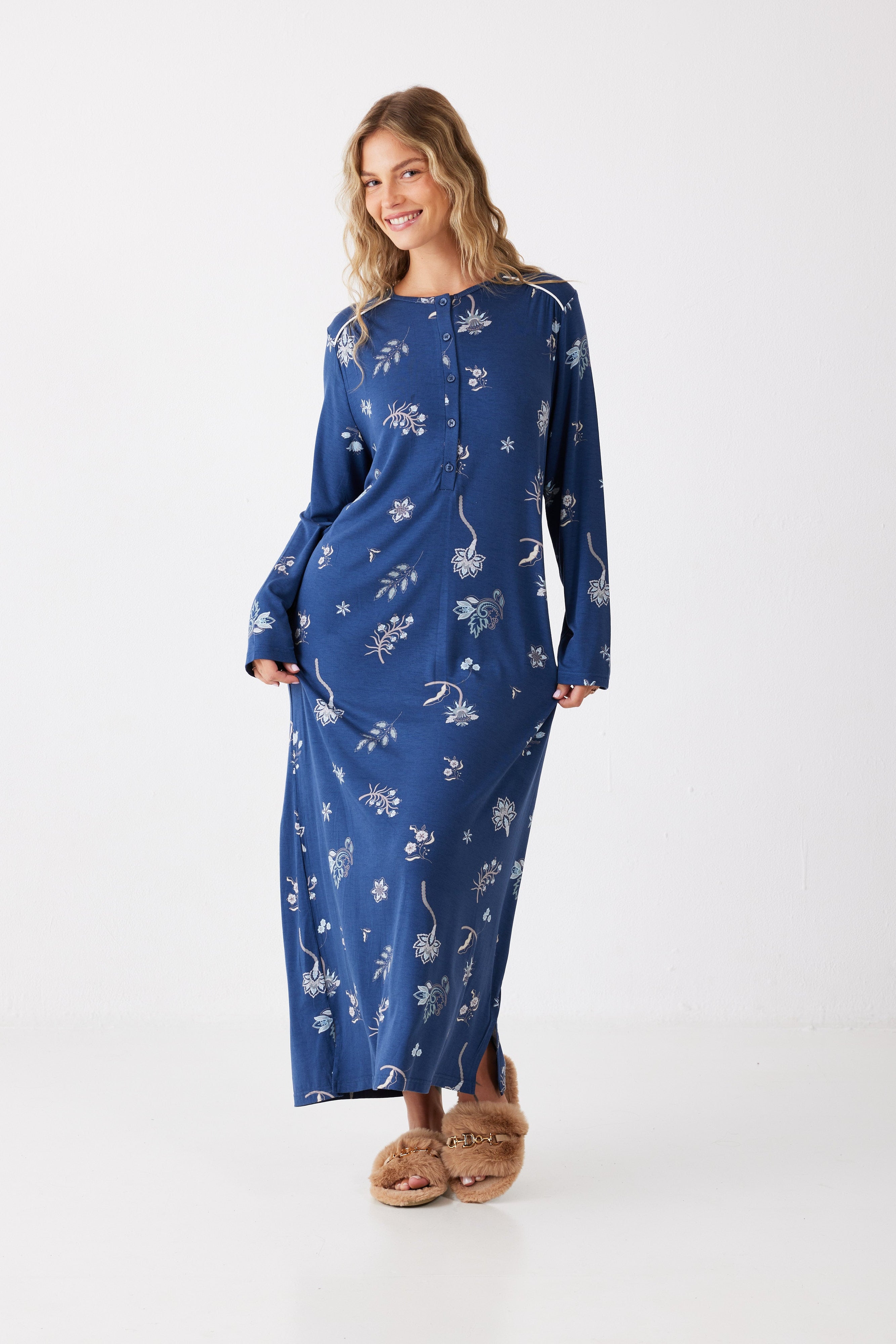 כותונת לילה פרחונית