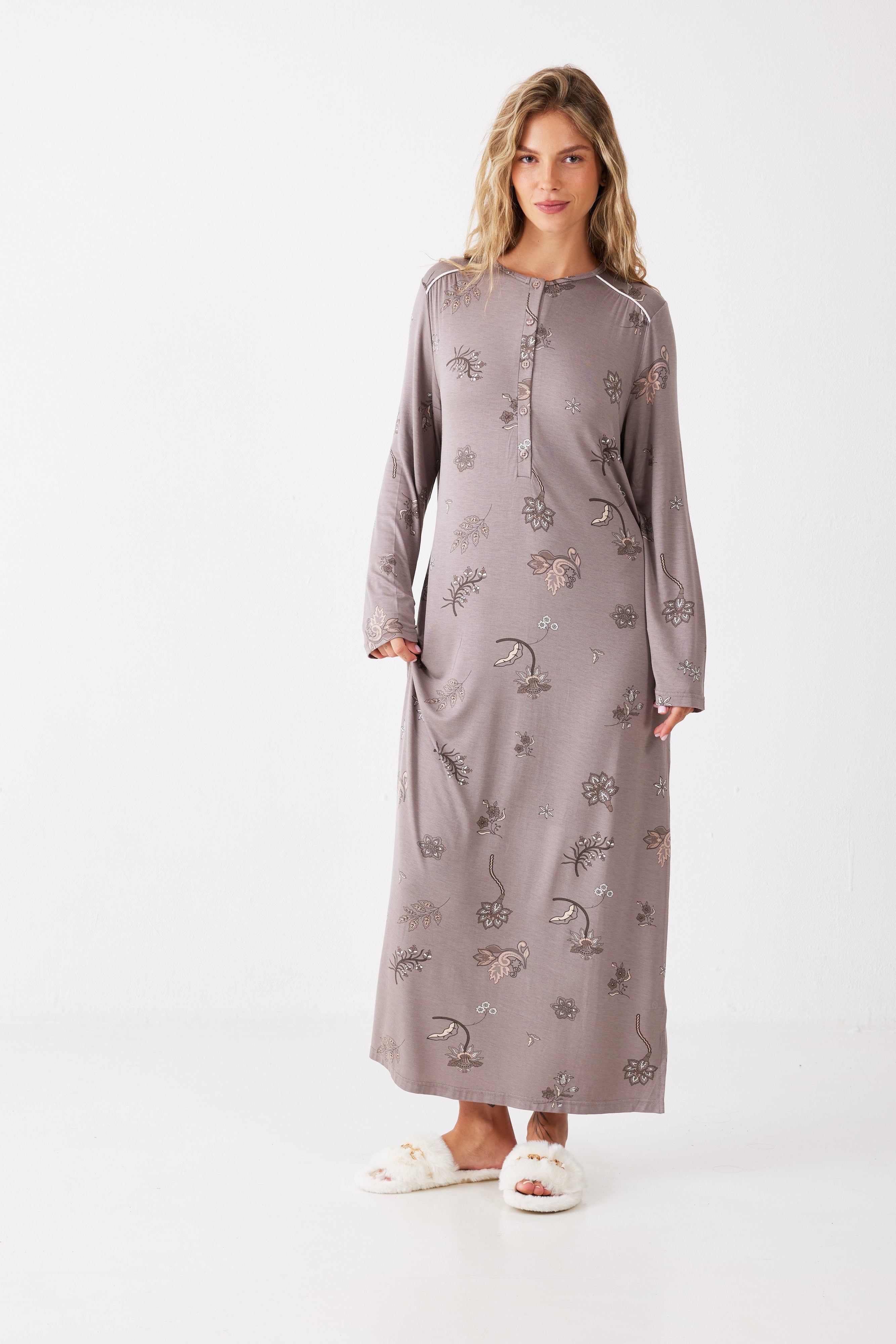 כותונת לילה פרחונית