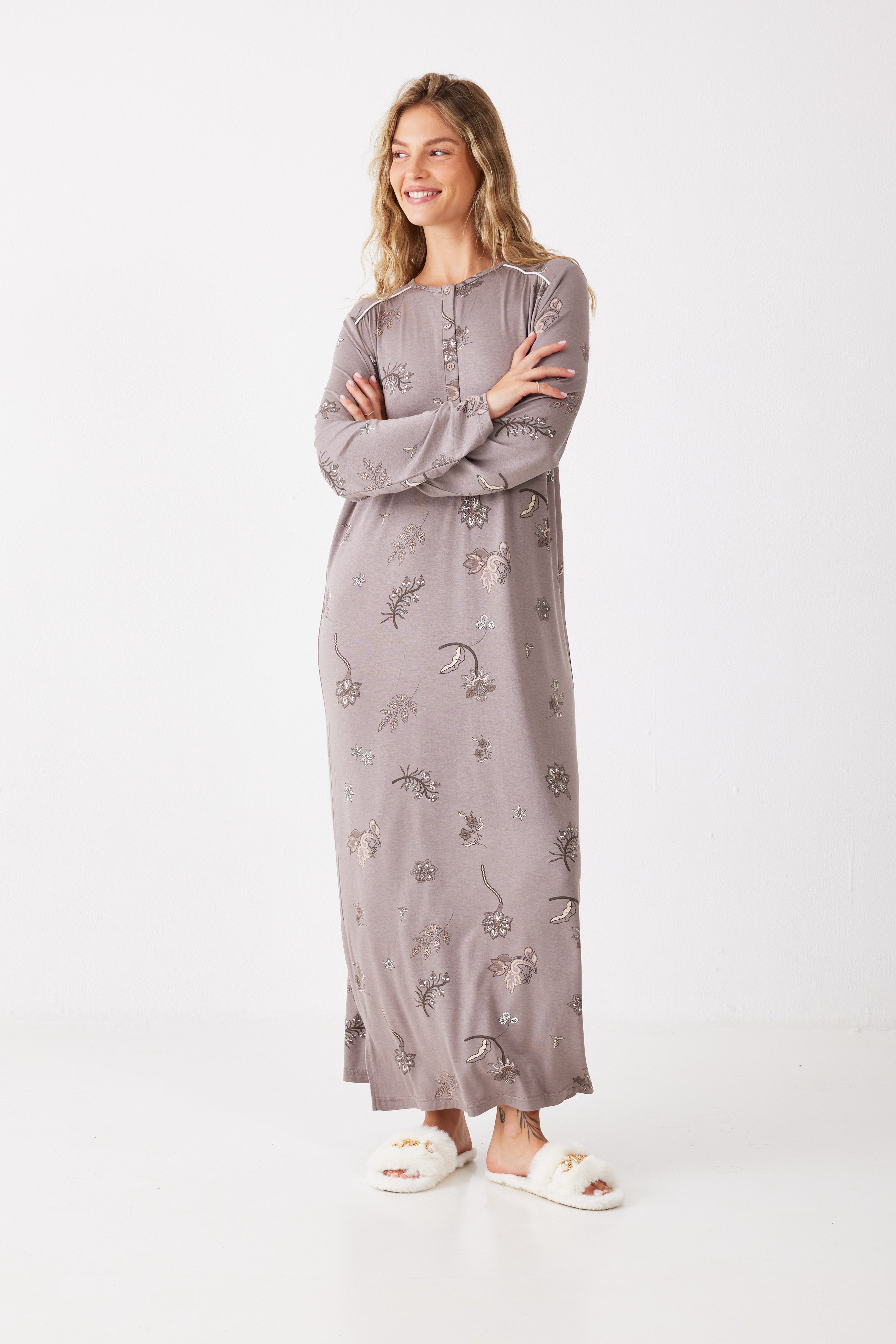 כותונת לילה פרחונית