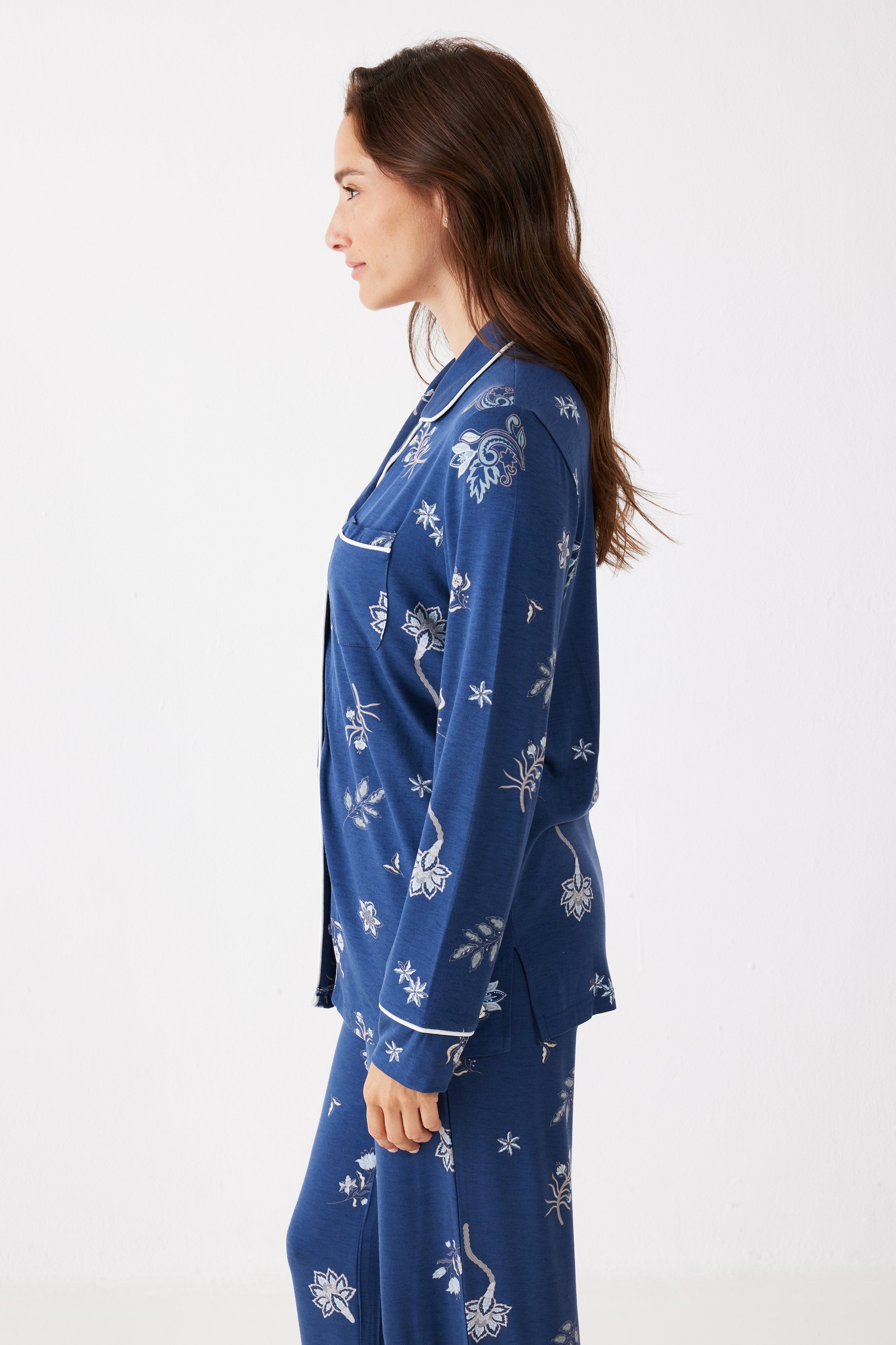 פיג'מה פרחונית מכופתרת ויסקוזה