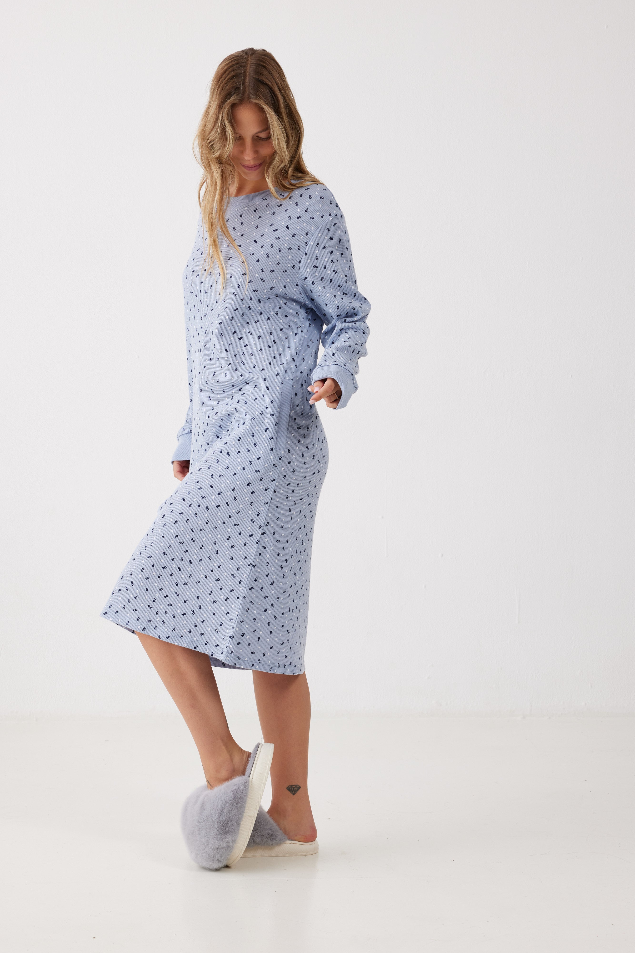 כותונת פרחים וואפל