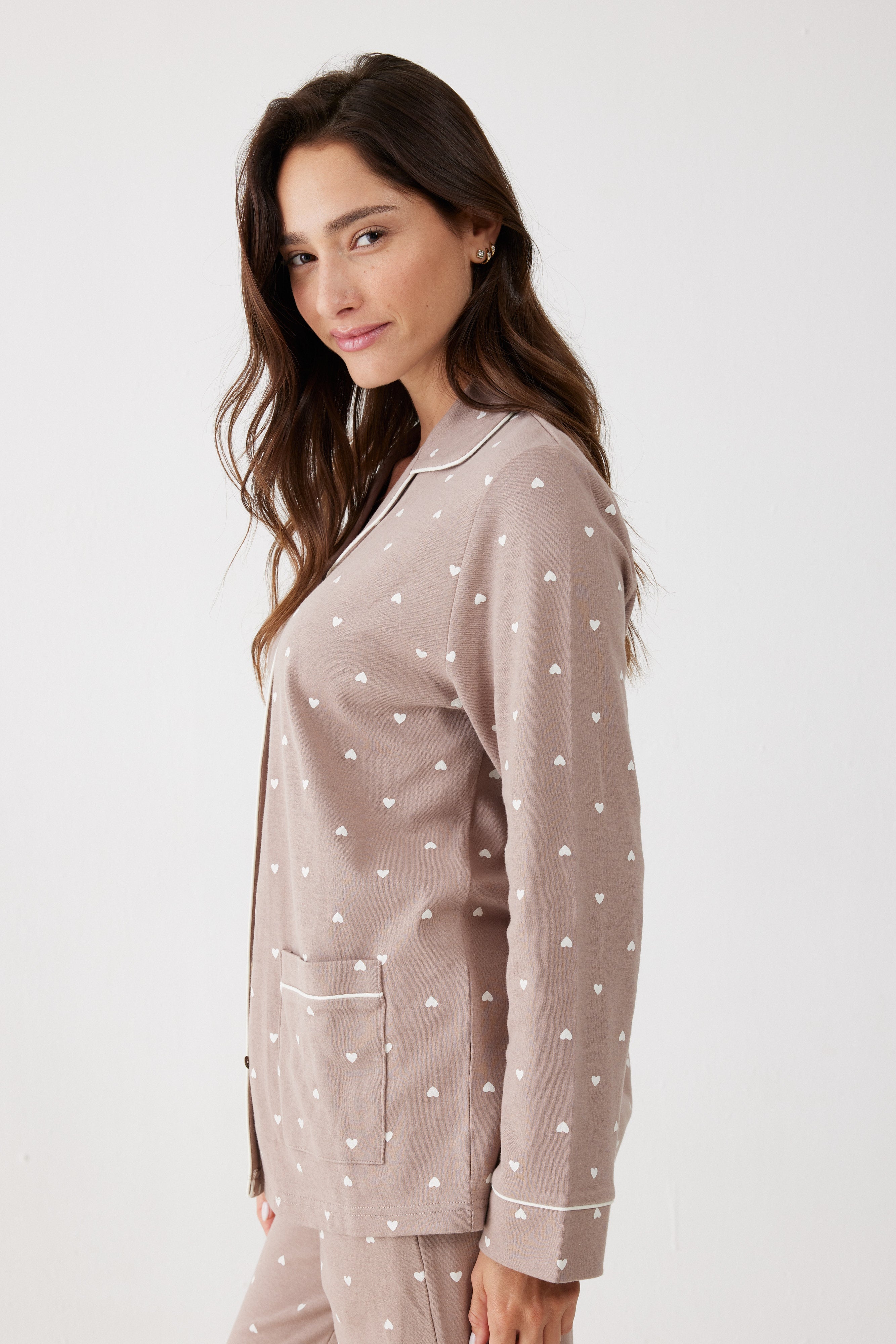 פיג'מה מכופתרת לבבות כותנה